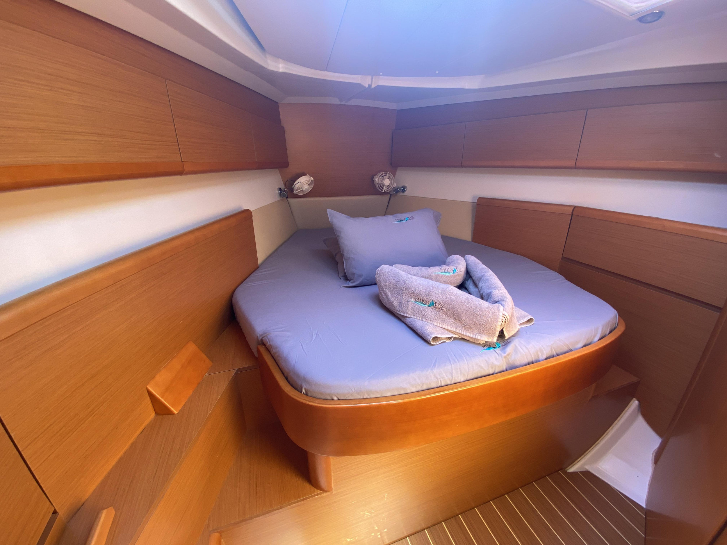 Sun Odyssey 44i — photo 2