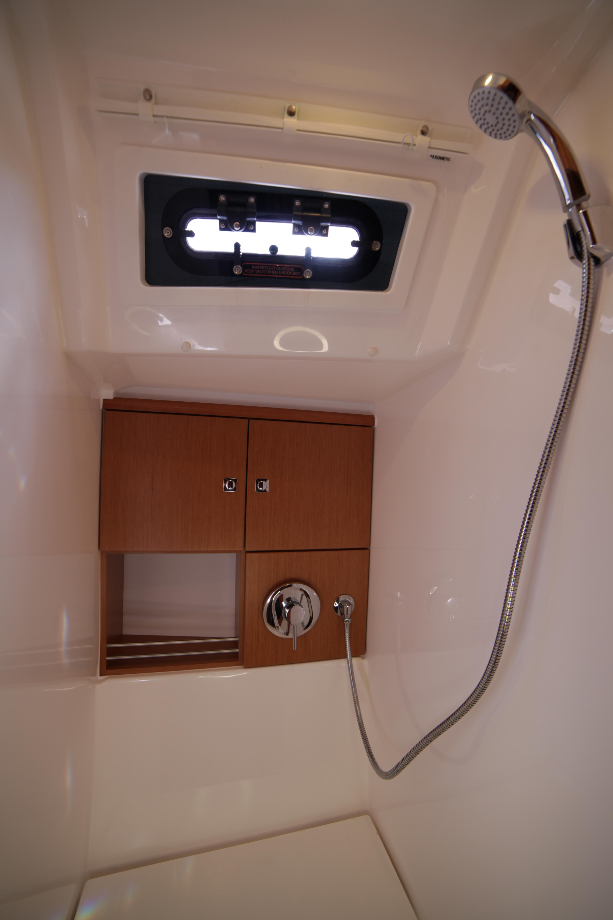 Bavaria Cruiser 46 — photo 8