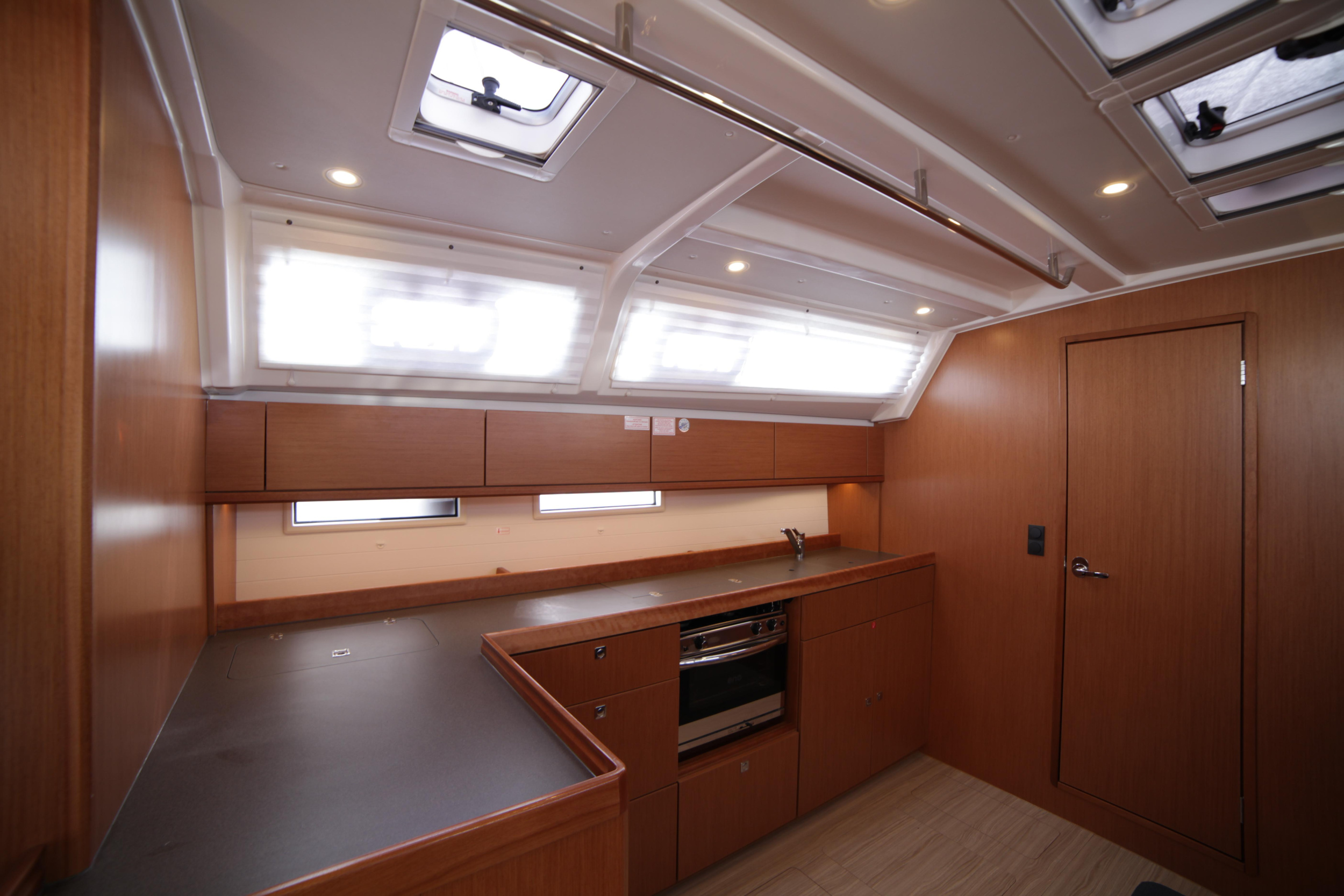 Bavaria Cruiser 46 — photo 6