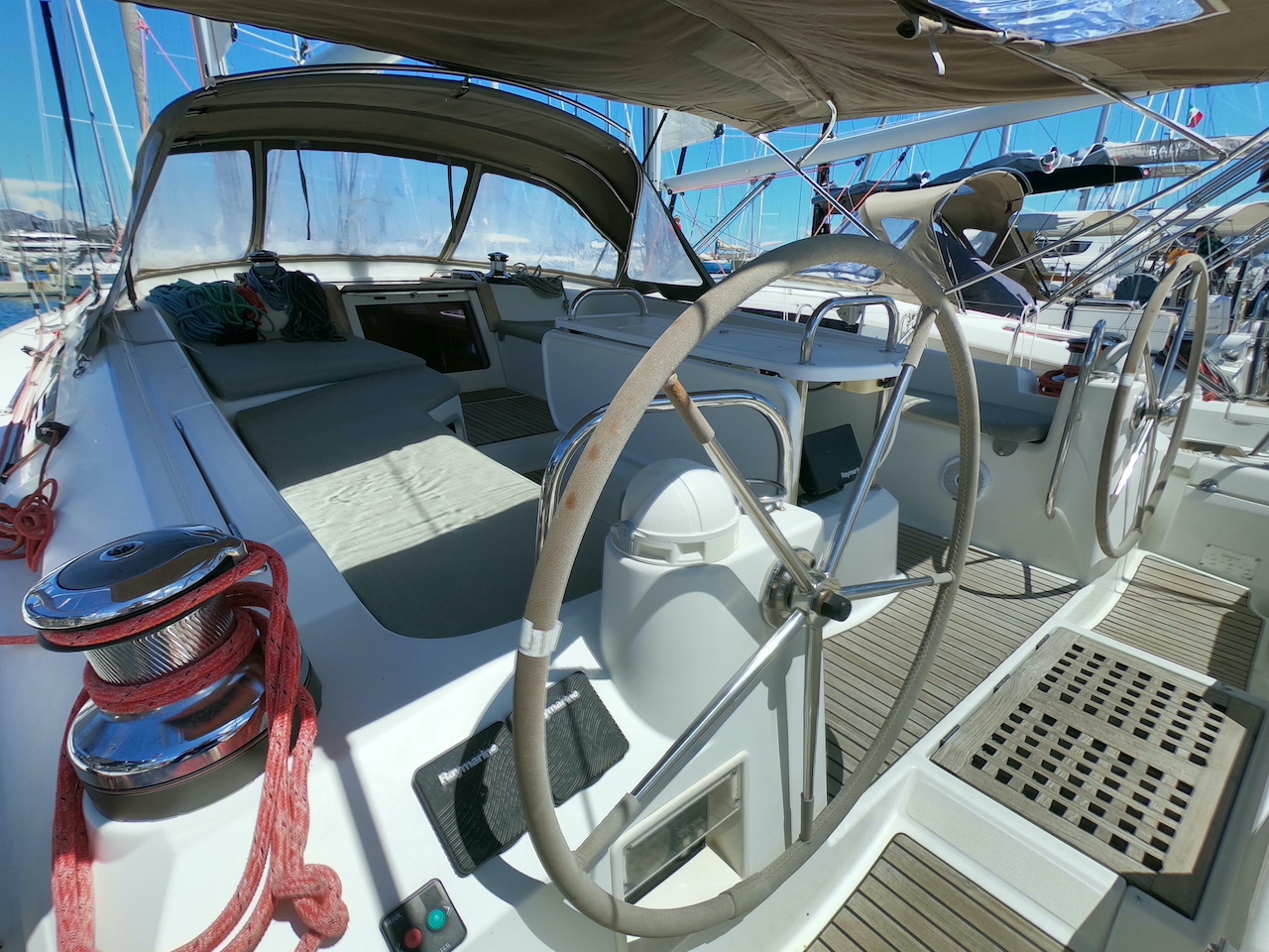 Jeanneau Yacht 53 — photo 3