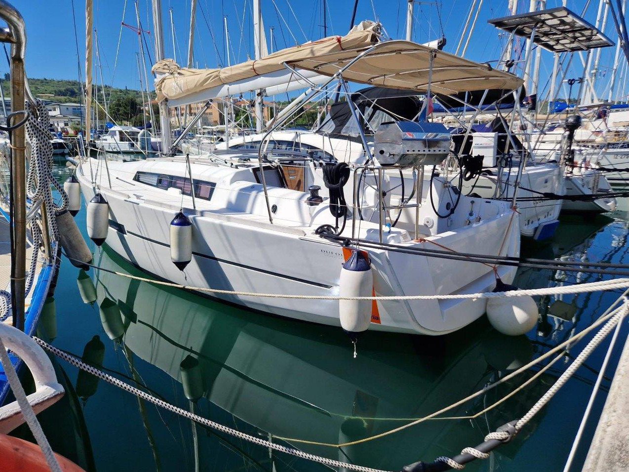 Dufour 350 — photo 1