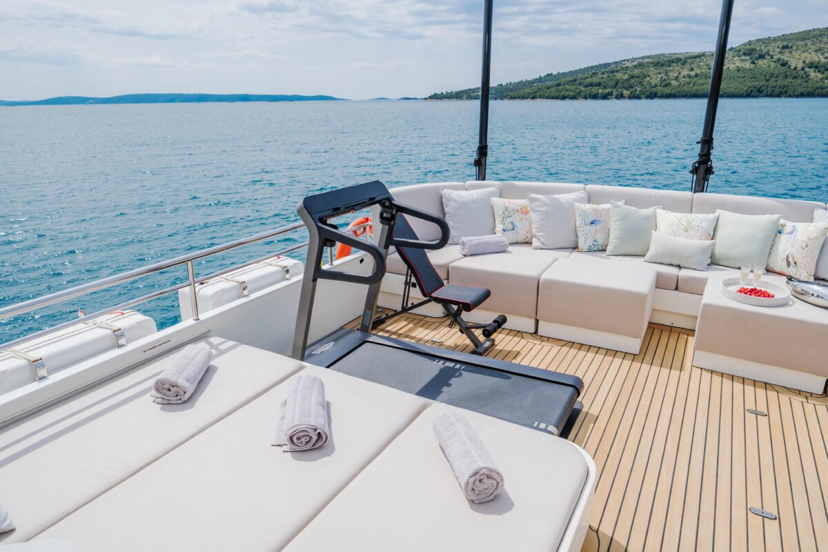 Cyrus Yachts 34M — photo 47