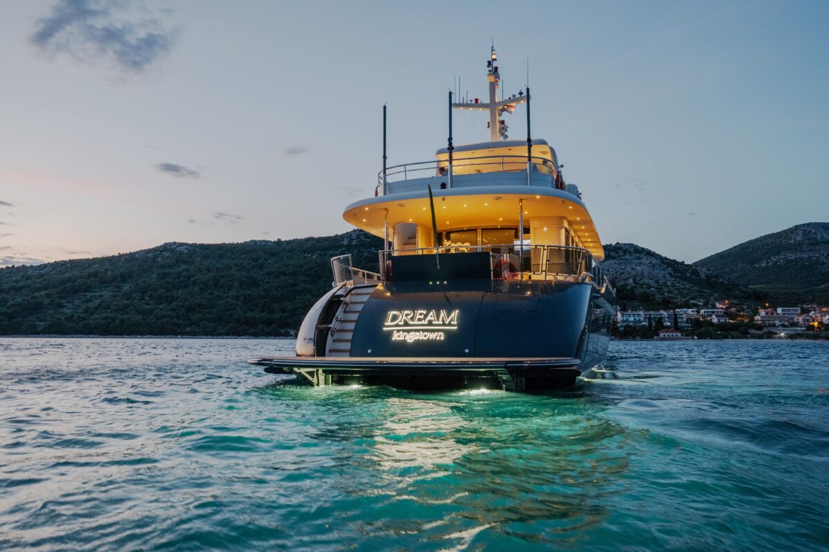 Cyrus Yachts 34M — photo 35