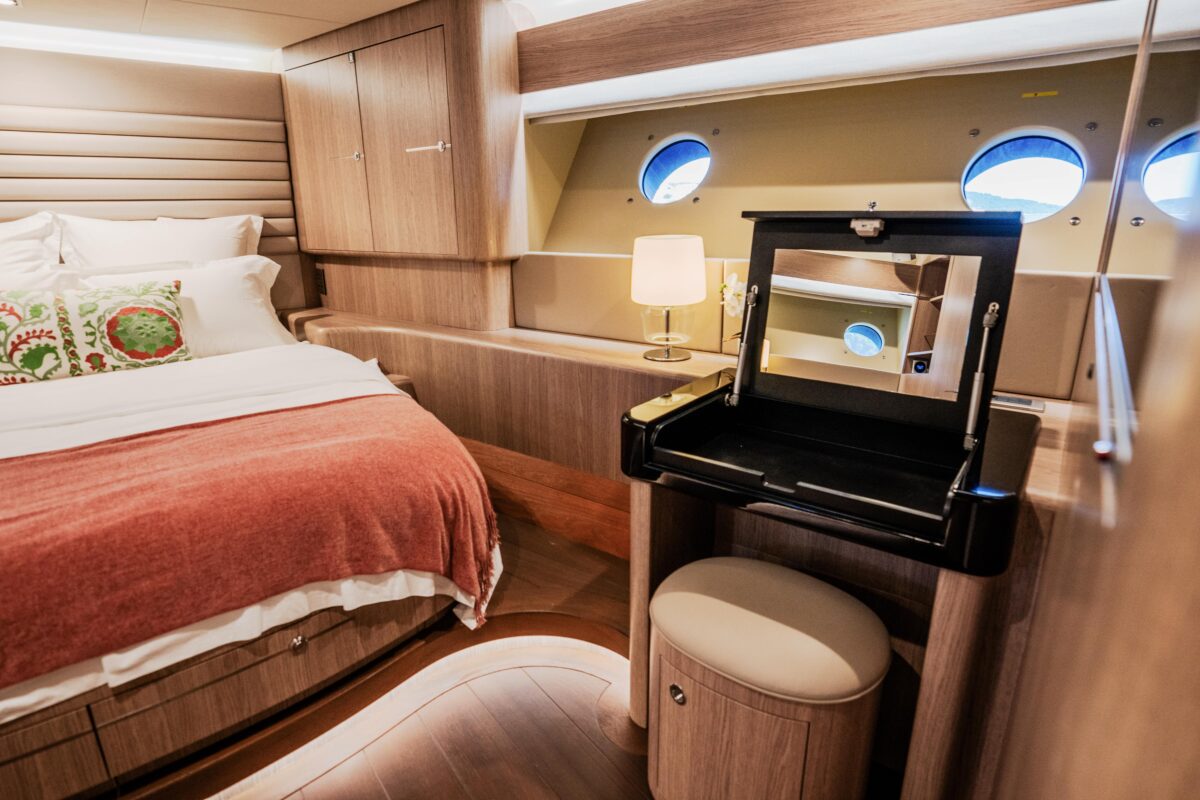Cyrus Yachts 34M — photo 36