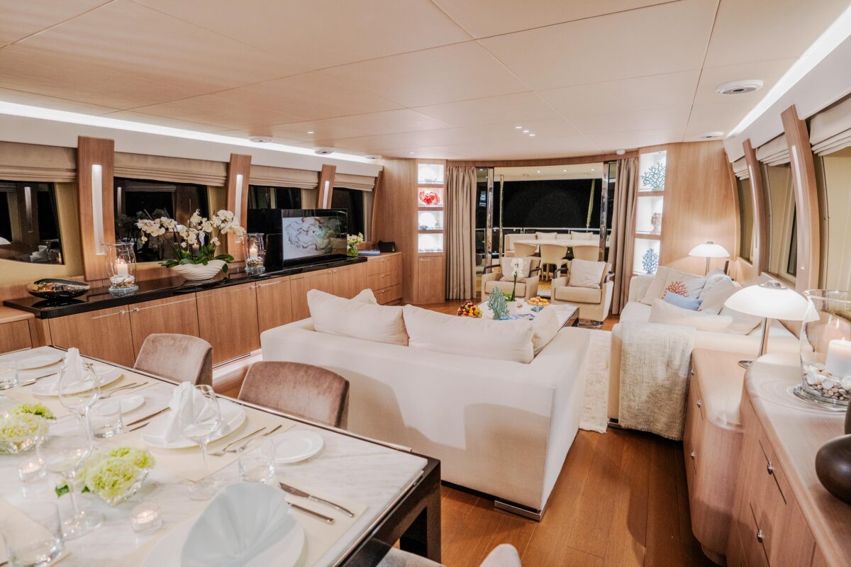 Cyrus Yachts 34M — photo 38