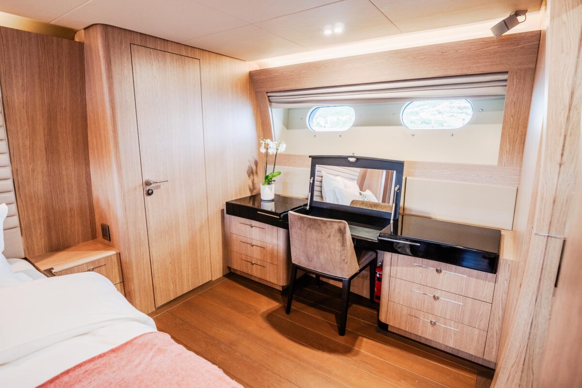 Cyrus Yachts 34M — photo 53