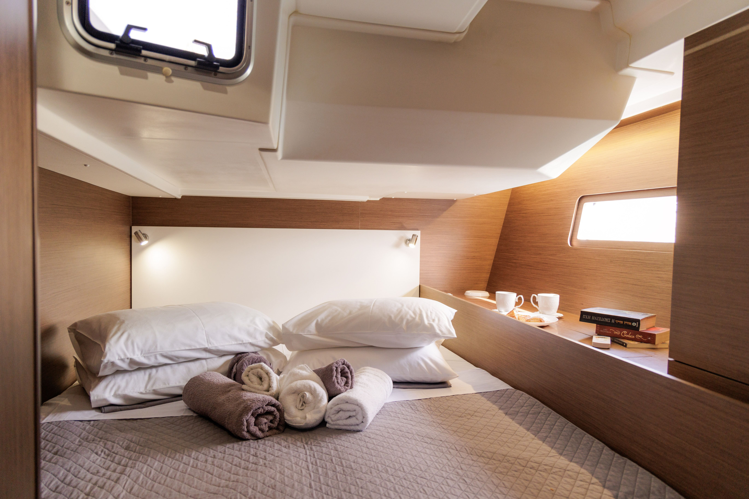 Oceanis 51.1 — photo 12