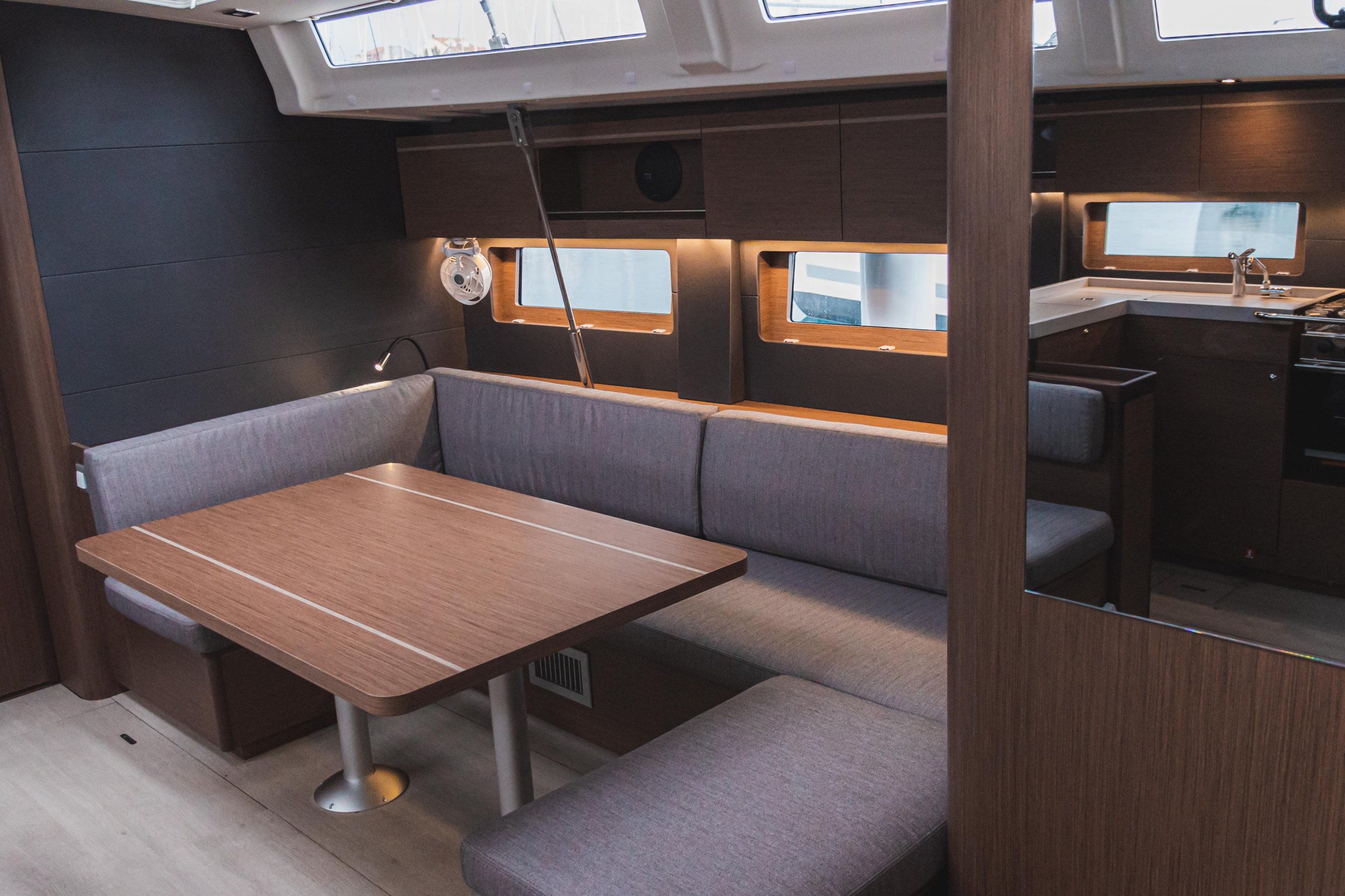 Benetau Oceanis 51.1 — photo 26
