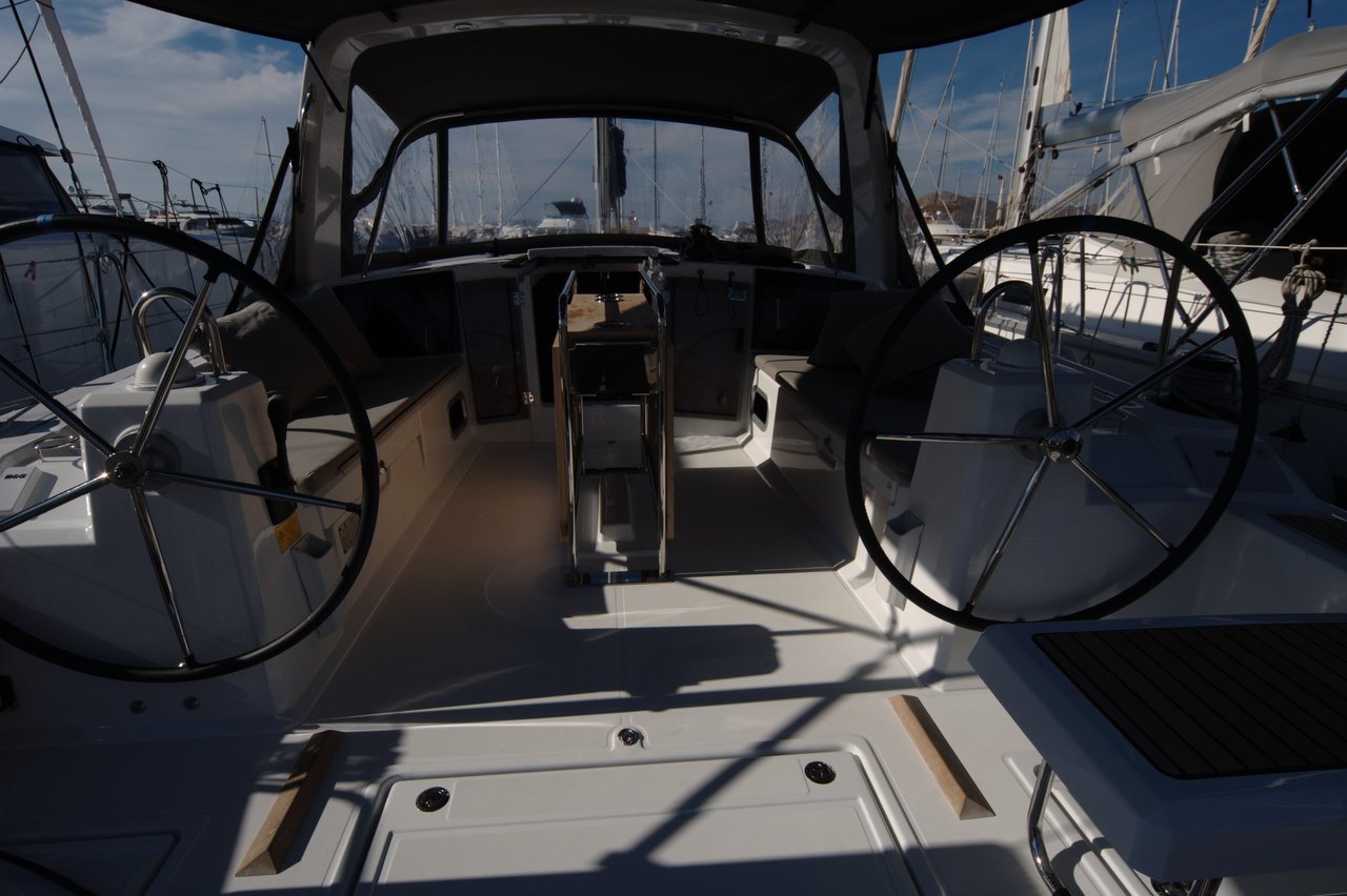 Oceanis 41.1 — photo 6