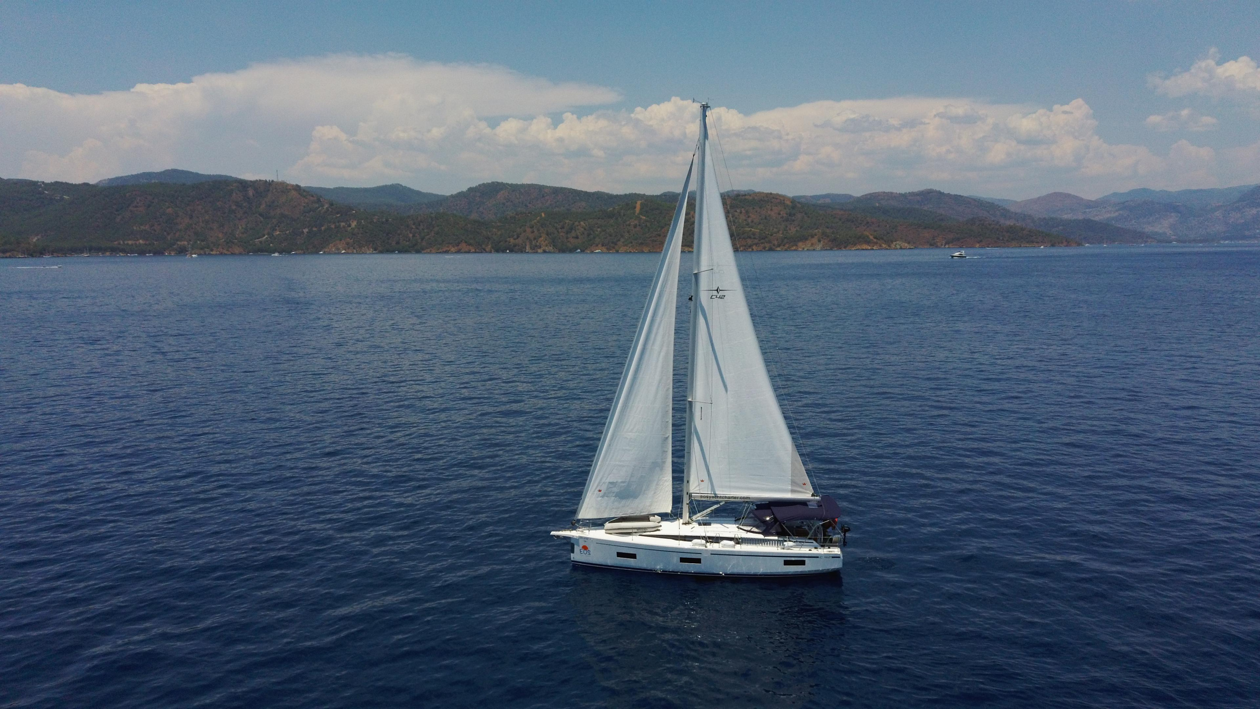 Bavaria C42 — photo 20