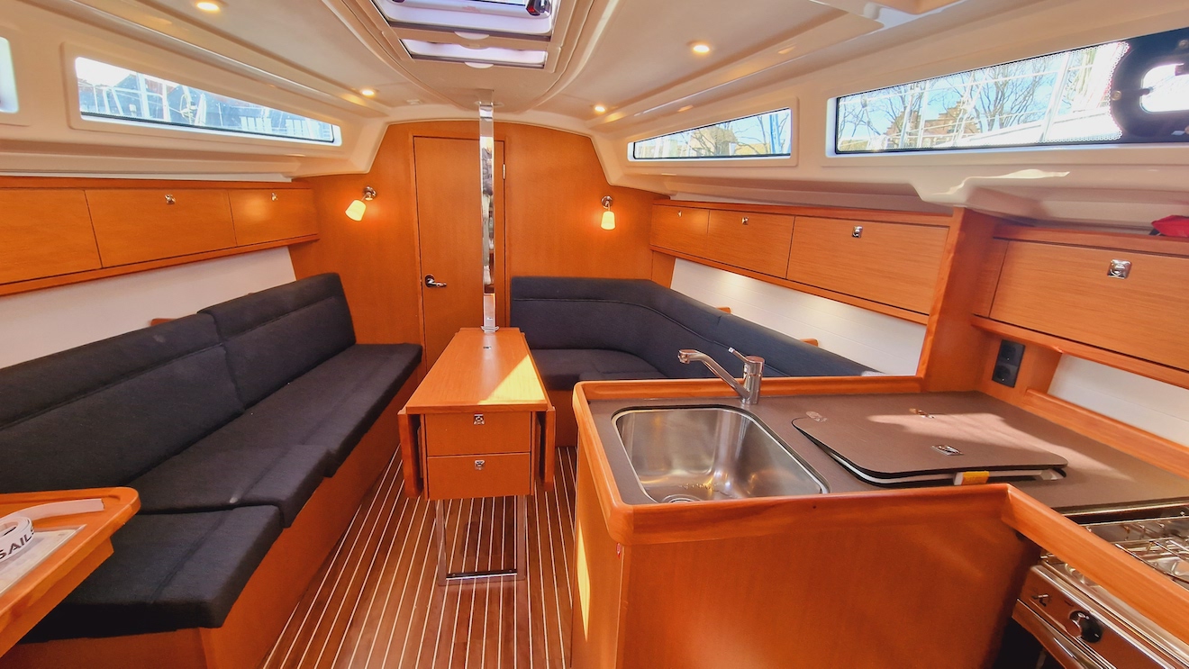 Bavaria Cruiser 34 — photo 2
