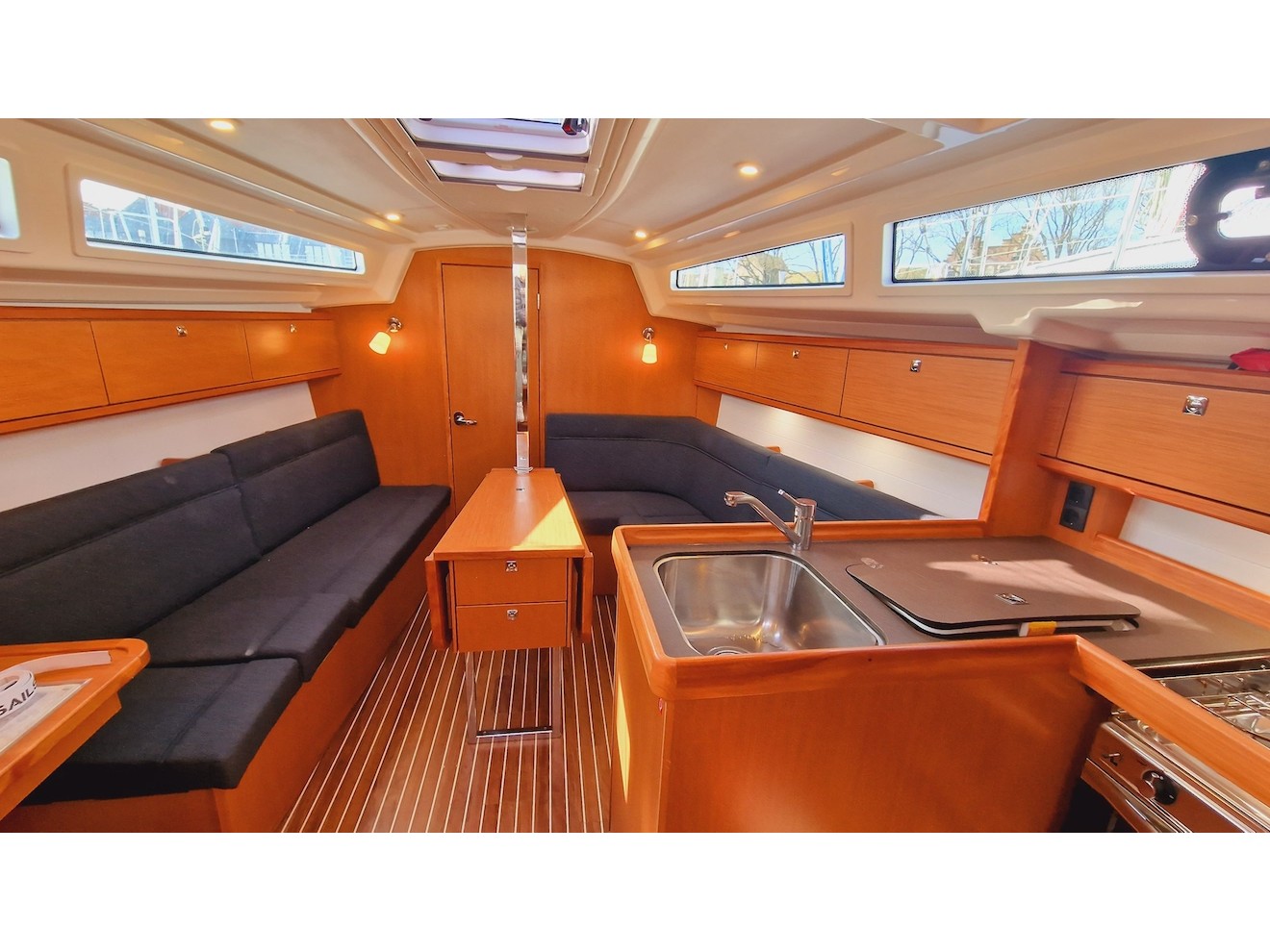 Bavaria Cruiser 34 — photo 6