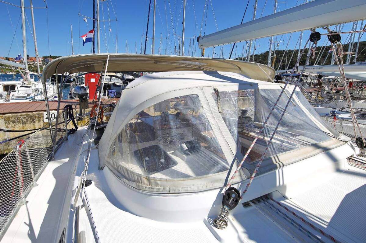 Bavaria Cruiser 45 — photo 14
