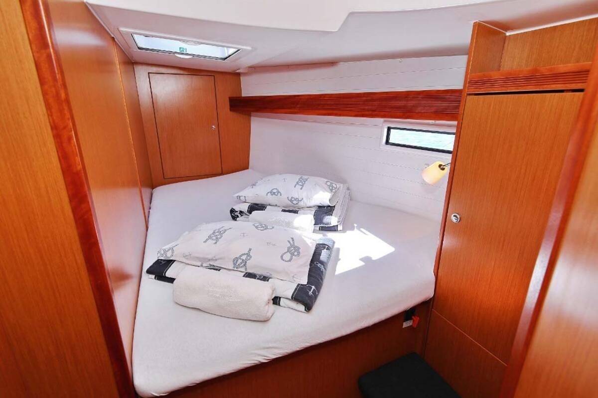 Bavaria Cruiser 45 — photo 21