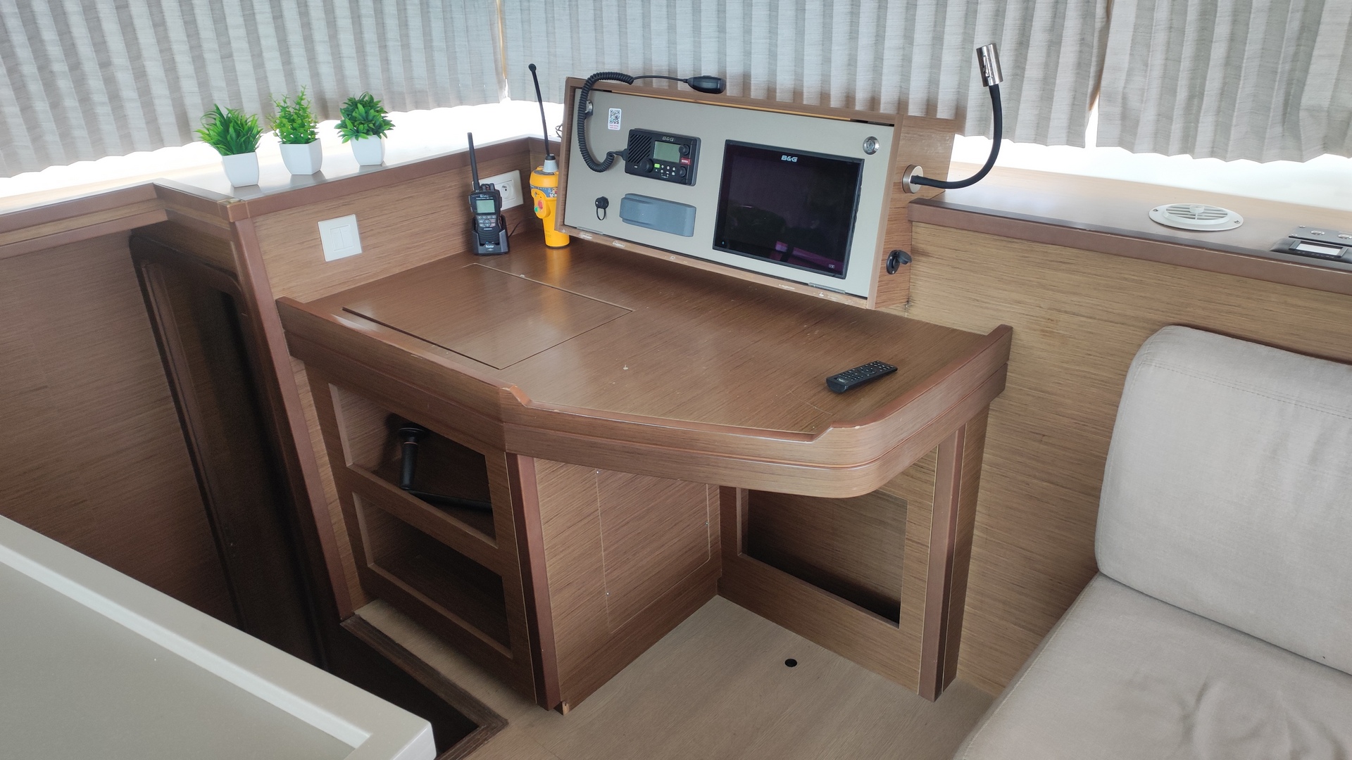 Lagoon 450 Flybridge — photo 20