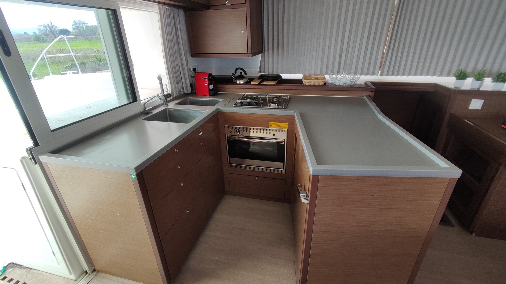 Lagoon 450 Flybridge — photo 19