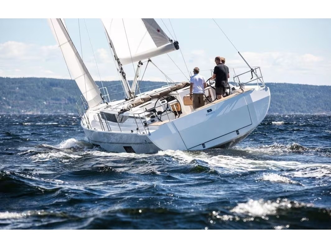 Bavaria C45 — photo 1