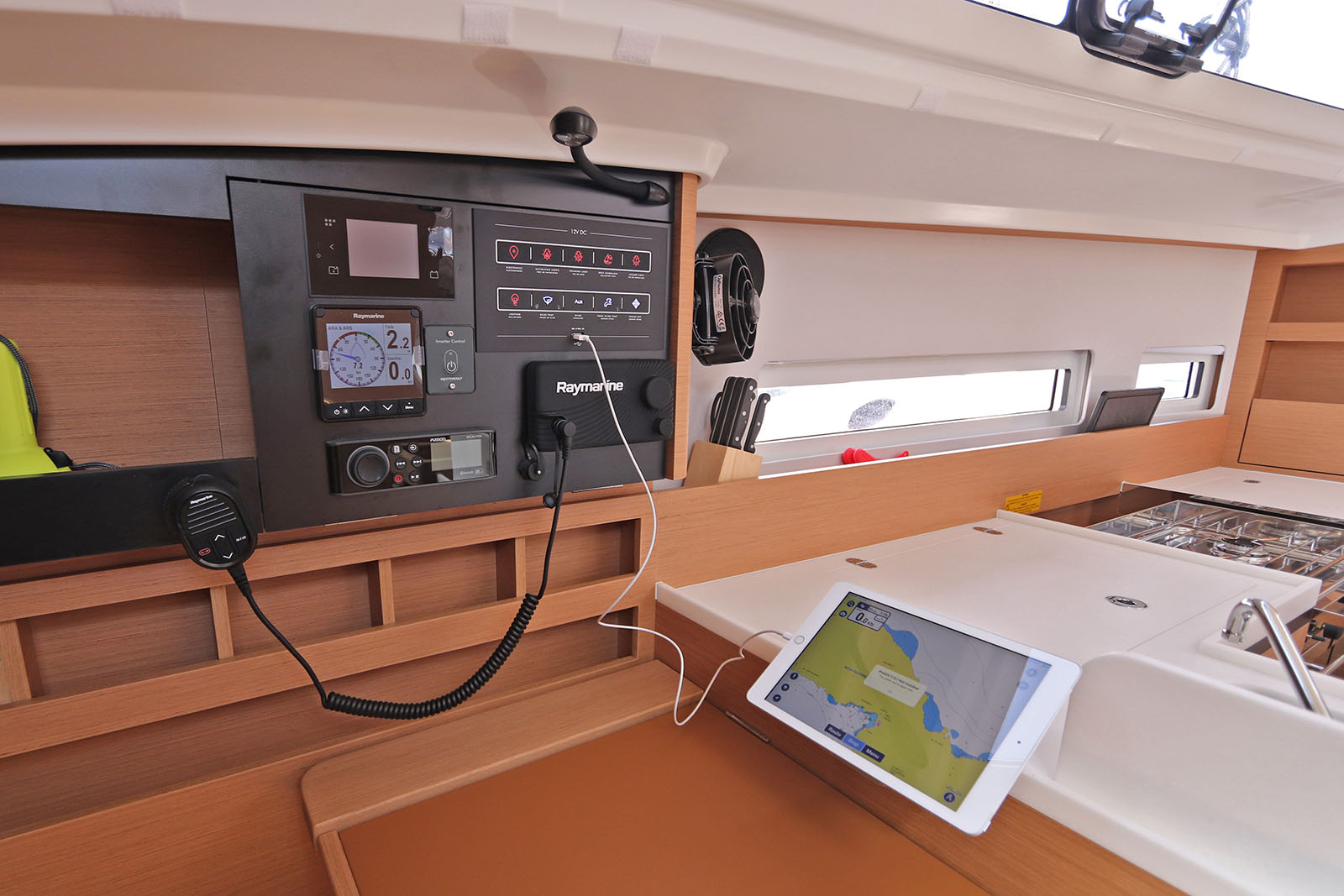 Sun Odyssey 410 — photo 13