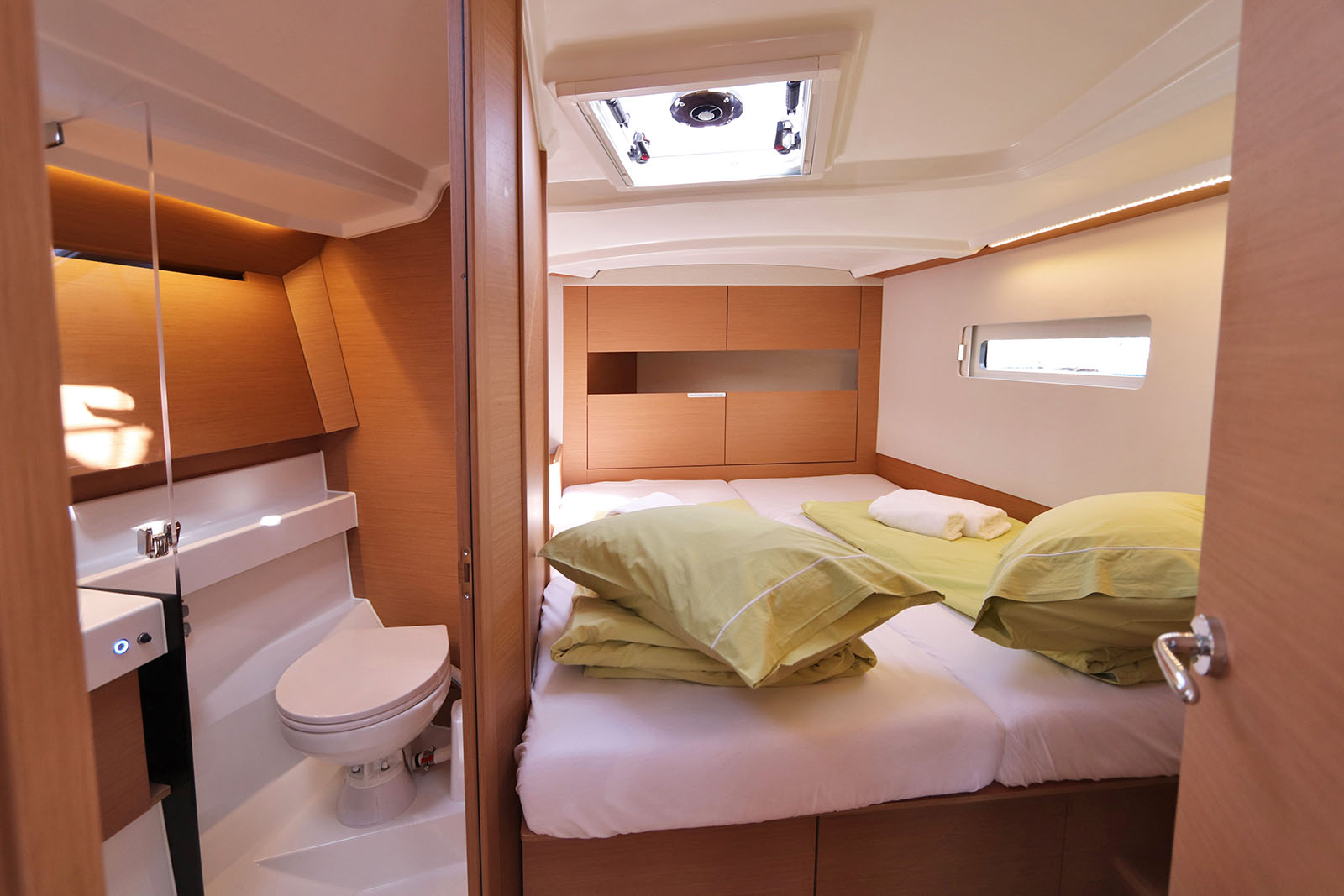 Sun Odyssey 410 — photo 10