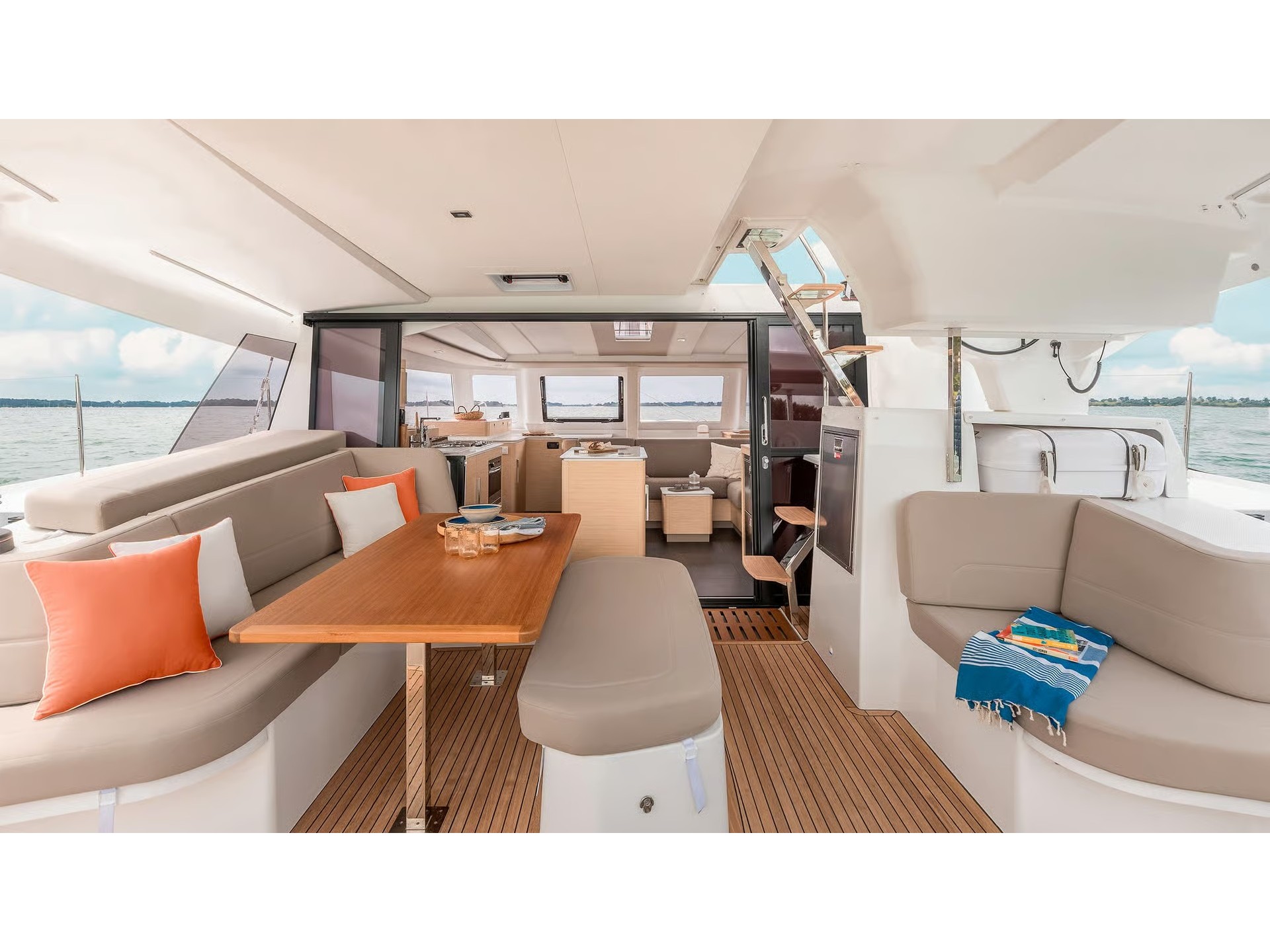 Fountaine Pajot New 41 — photo 3