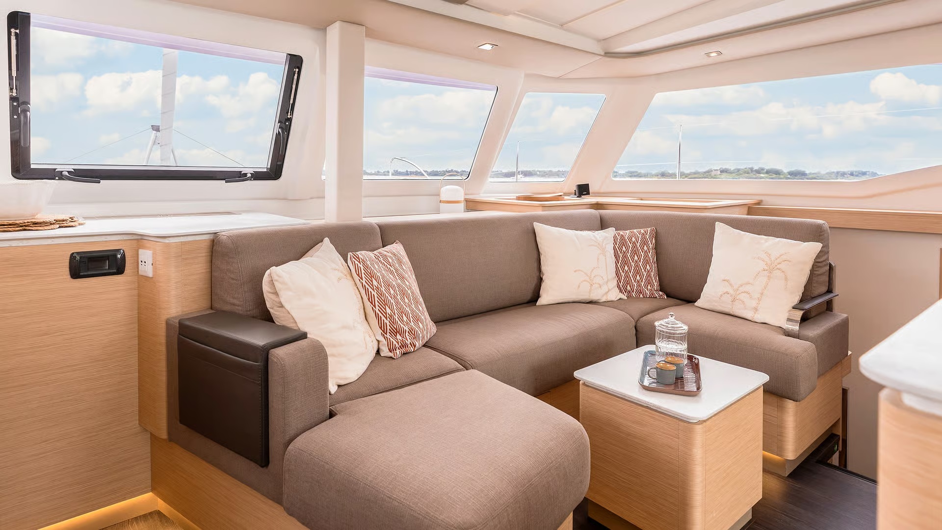 Fountaine Pajot New 41 — photo 12