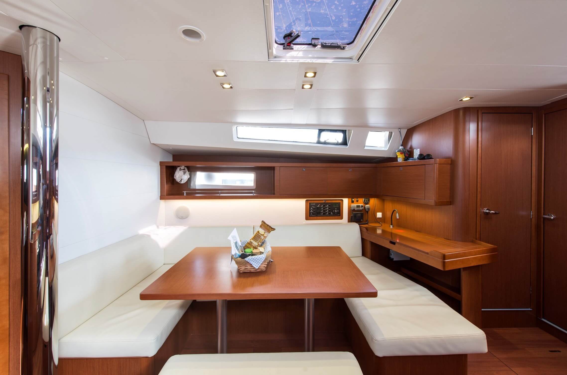 Oceanis 45 — photo 17