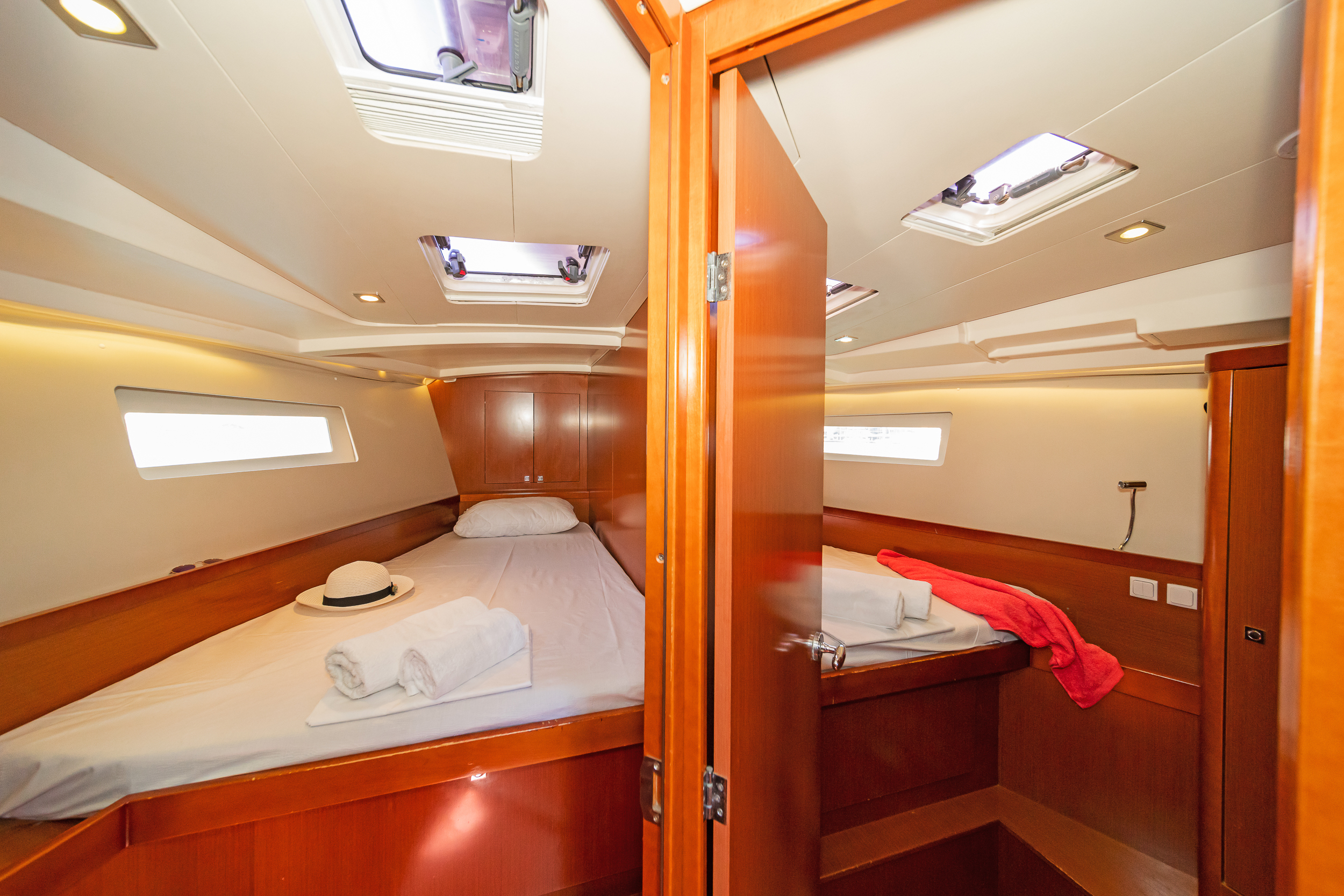 Oceanis 45 — photo 16