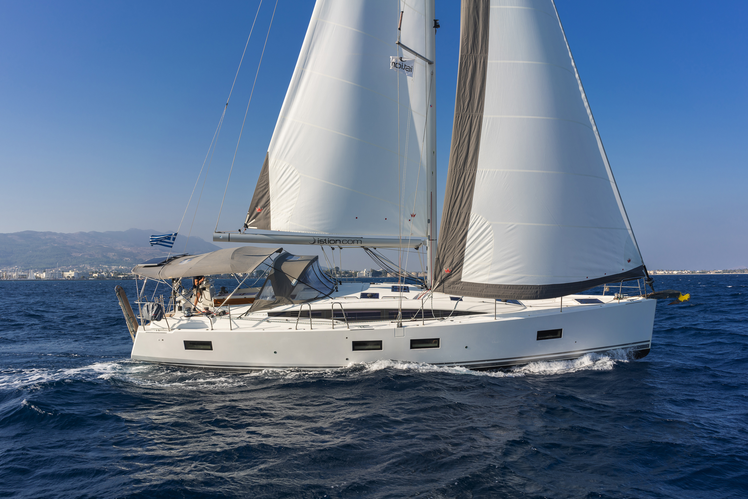 Jeanneau 54 & GEN — photo 23