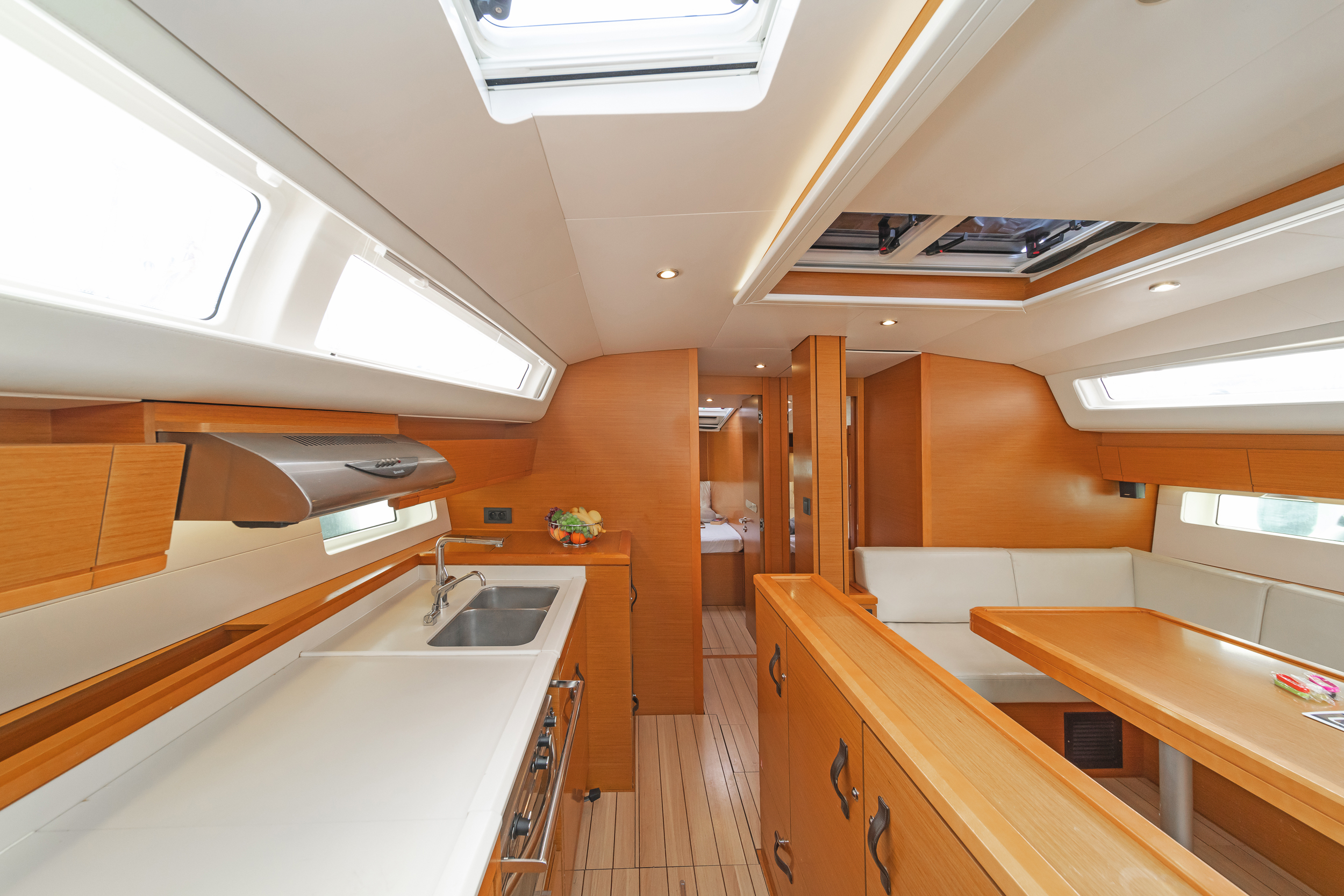 Jeanneau 54 & GEN — photo 27