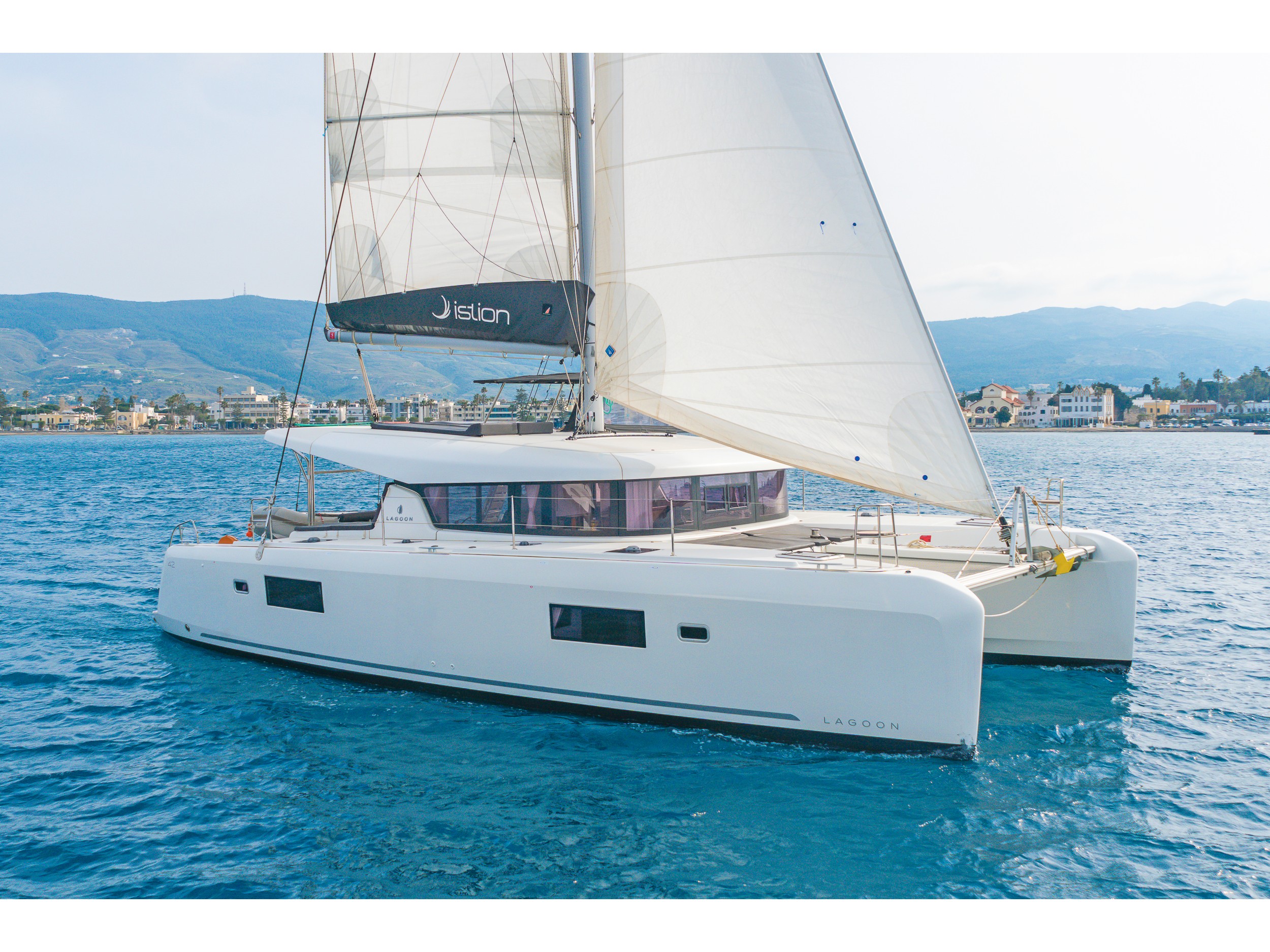 Lagoon 42 & GEN — photo 1