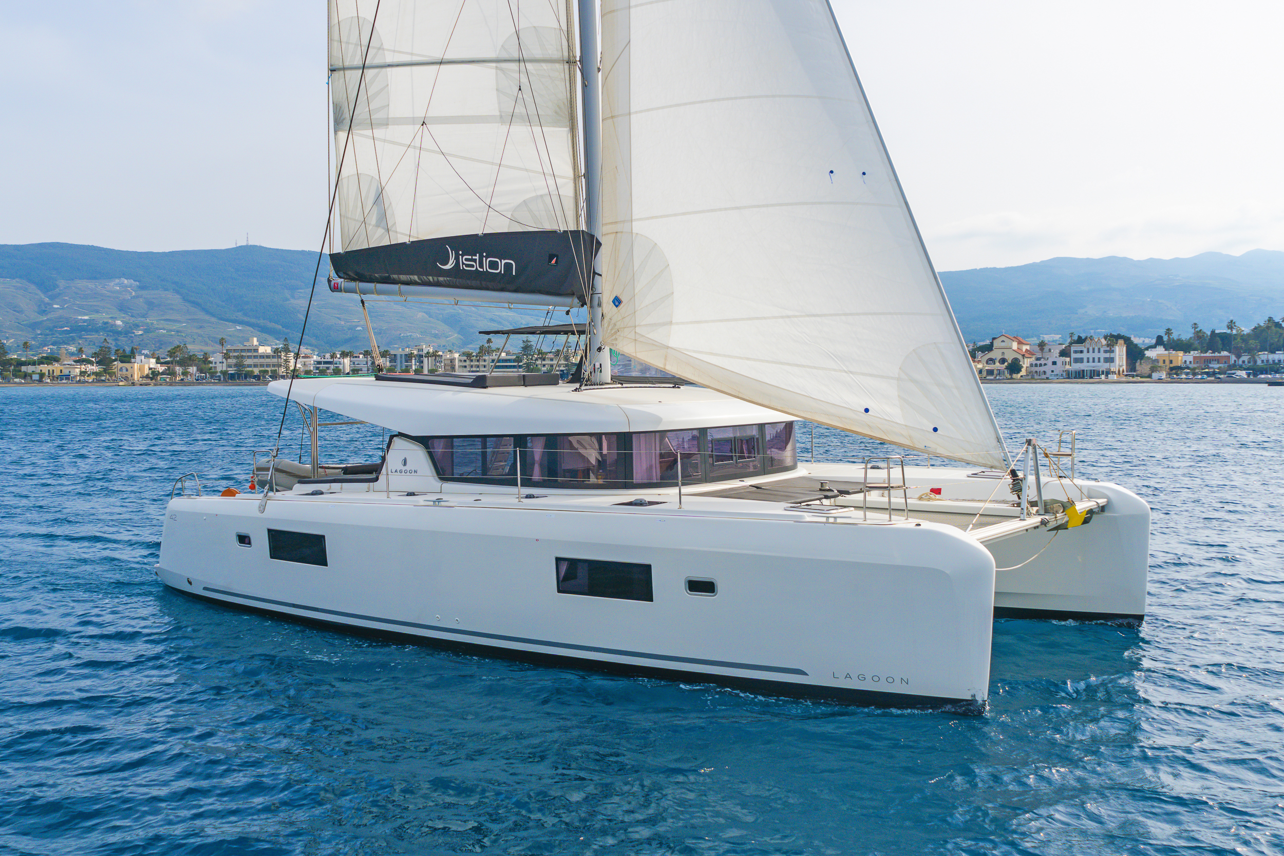 Lagoon 42 & GEN — photo 8
