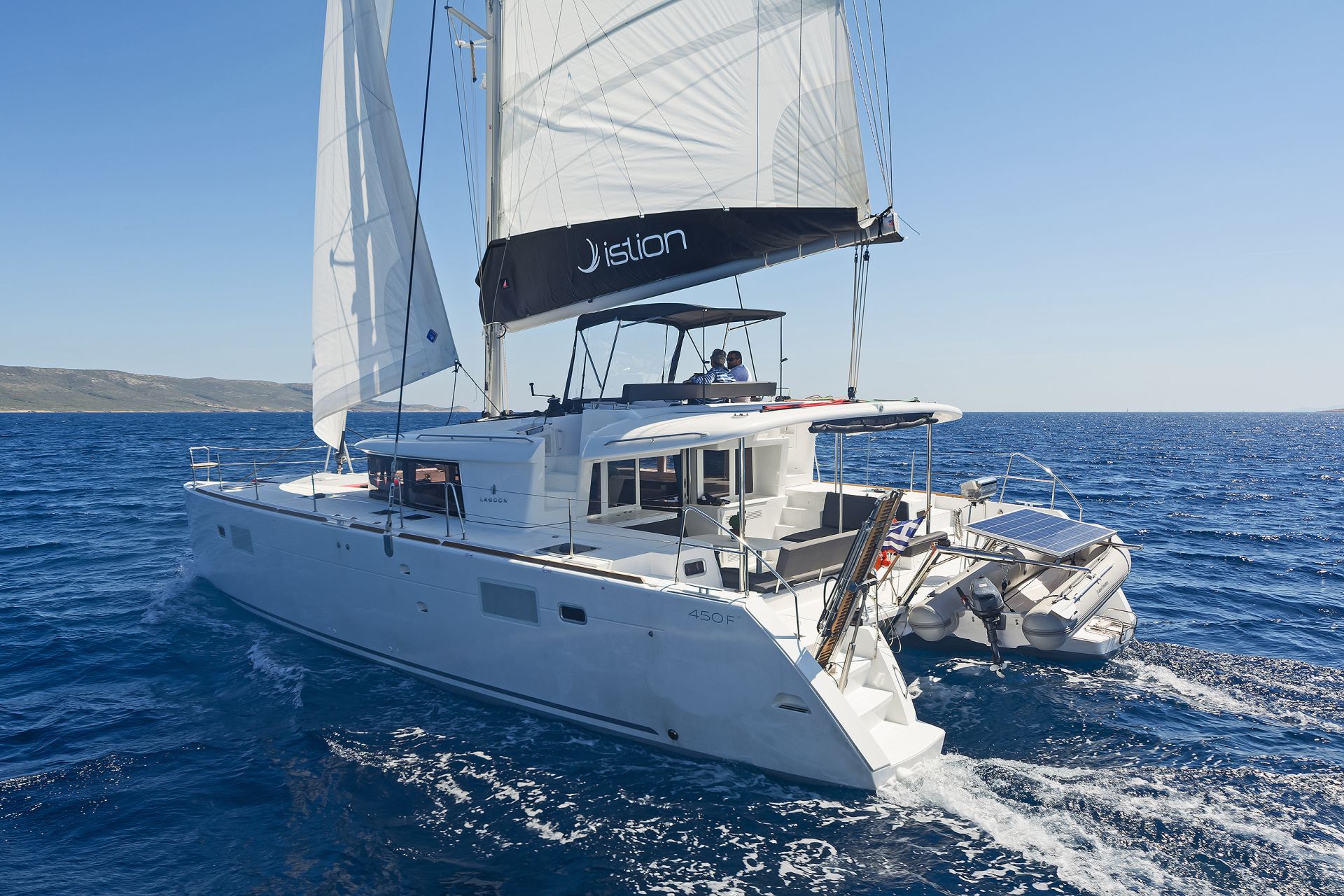 Lagoon 450 Fly & GEN — photo 8