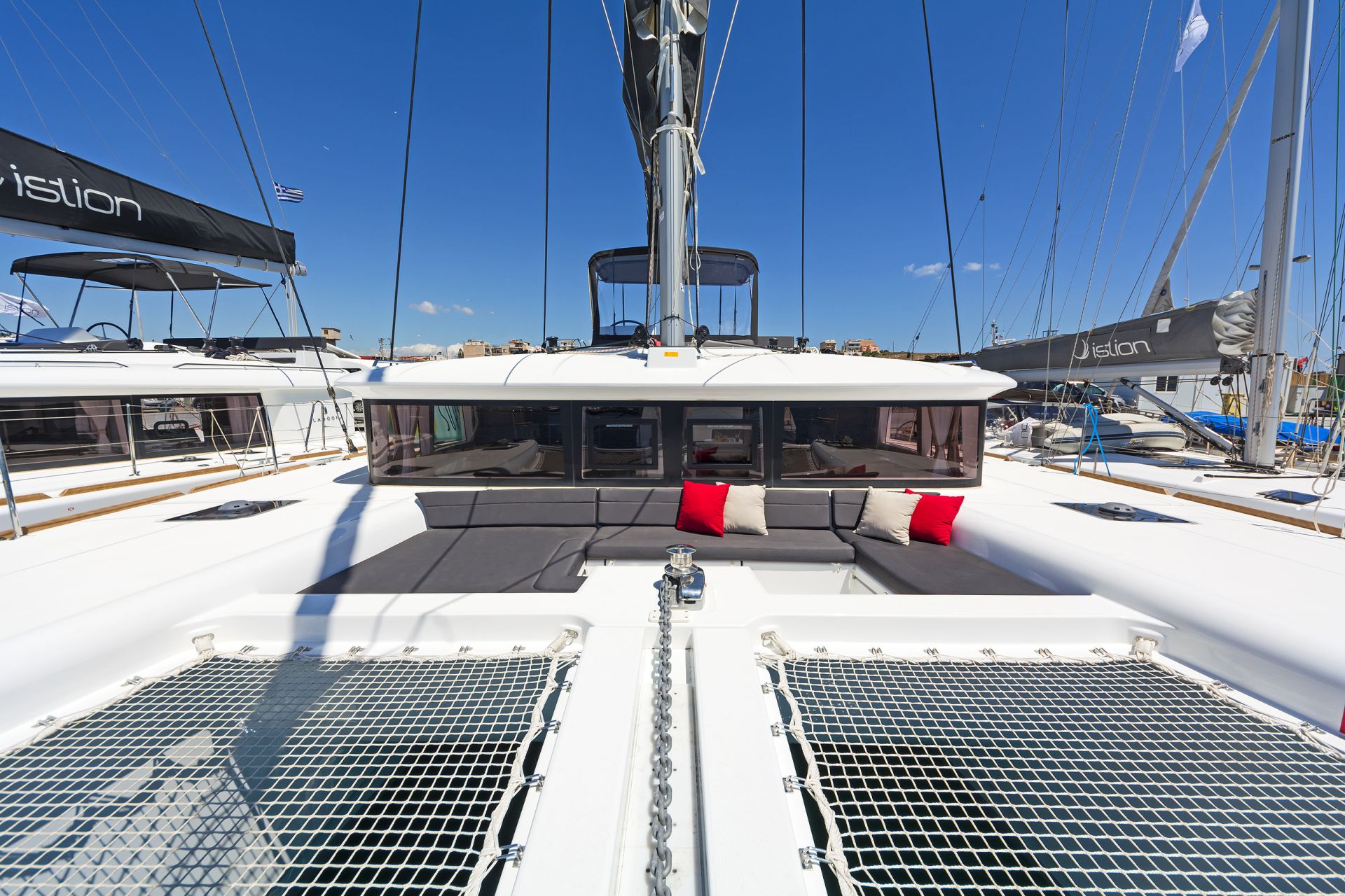 Lagoon 450 Fly & GEN — photo 10