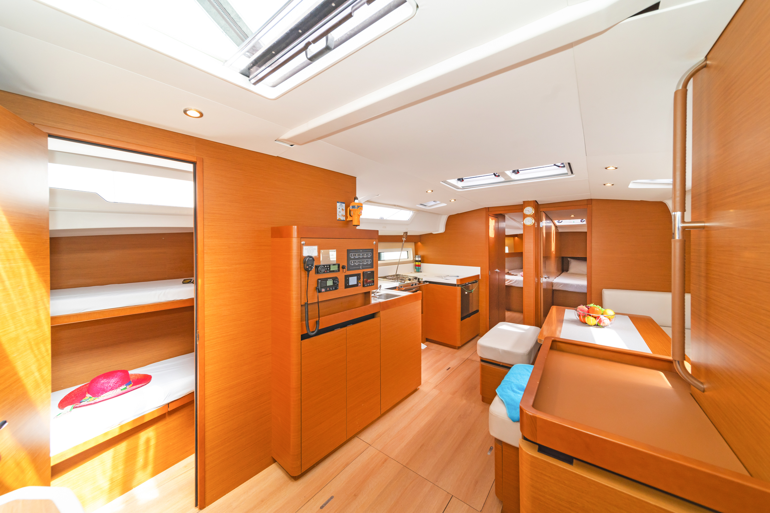 Sun Odyssey 490 — photo 15