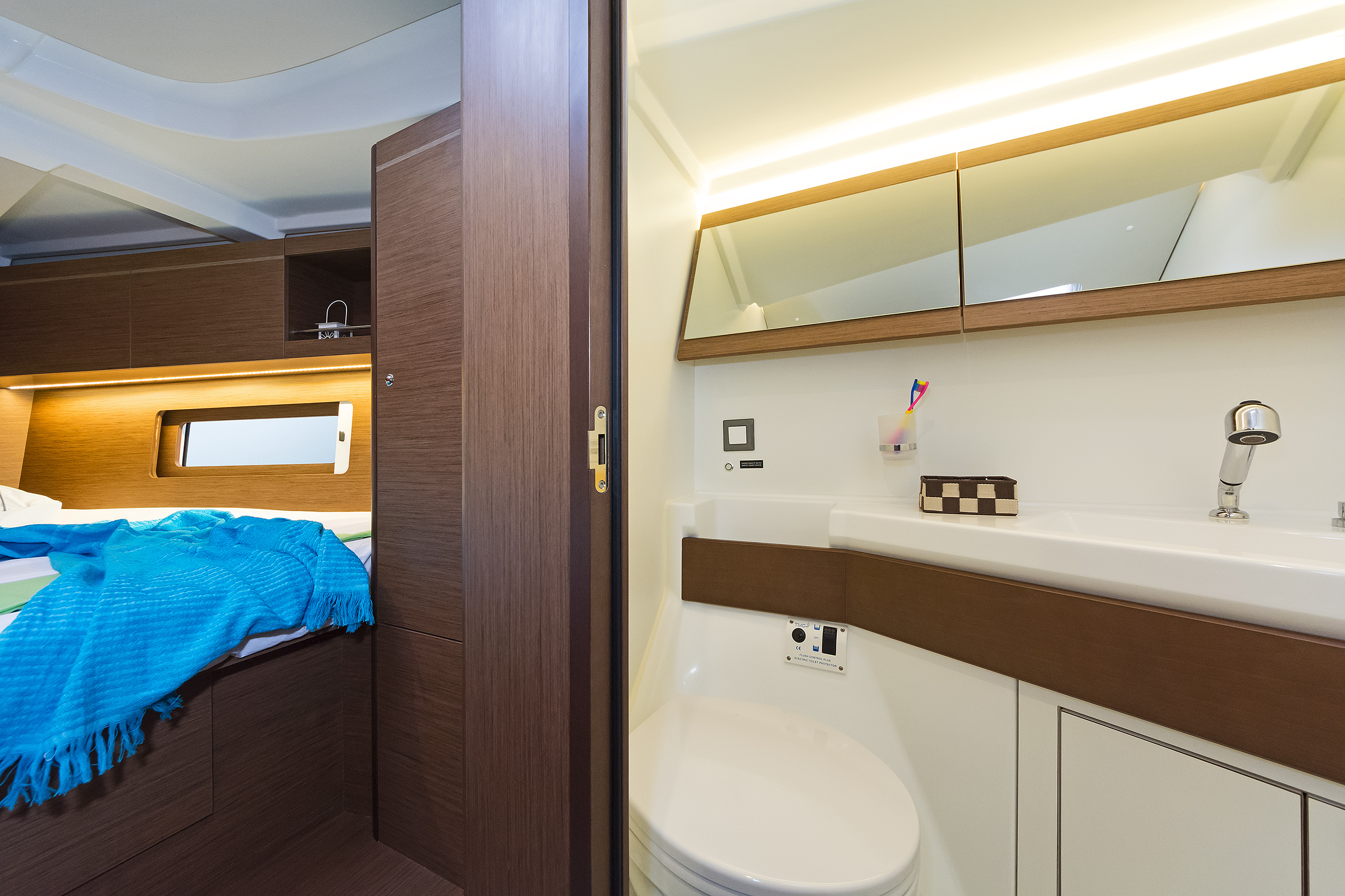 Oceanis 46.1 (5/3) — photo 15