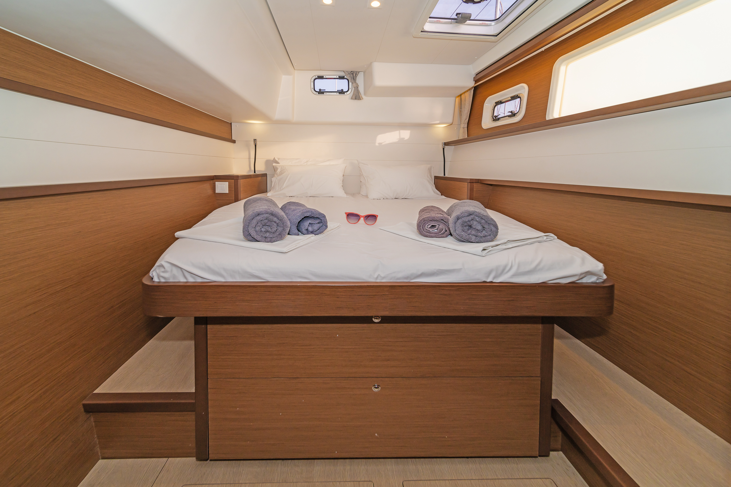 Lagoon 450 Fly & GEN — photo 18