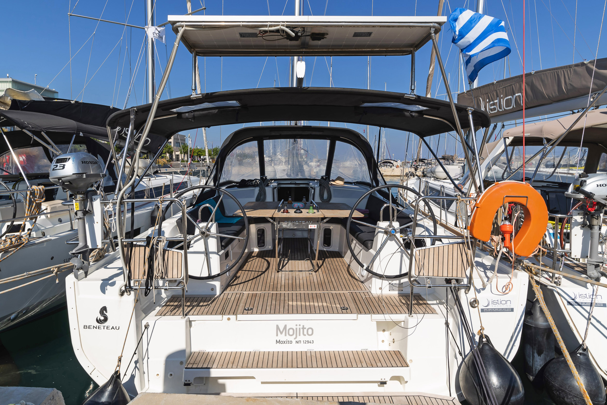 Oceanis 40.1 (3+1 cab) — photo 9