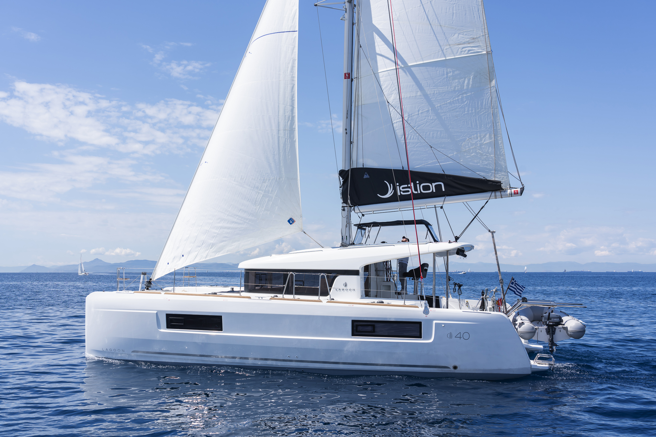 Lagoon 40 — photo 9