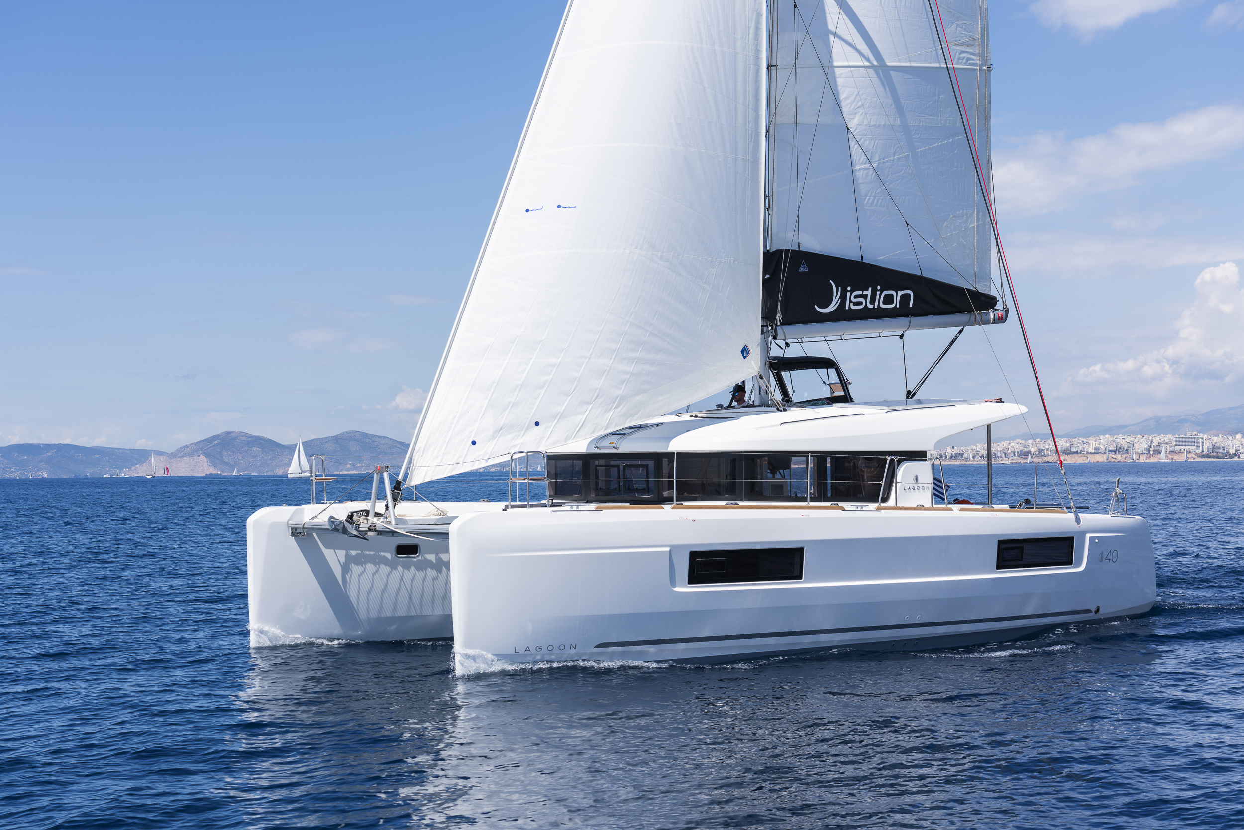 Lagoon 40 — photo 23