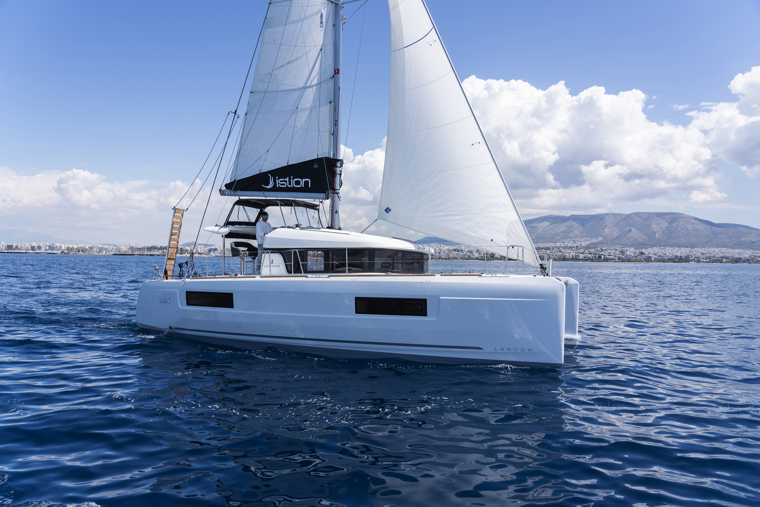 Lagoon 40 — photo 30