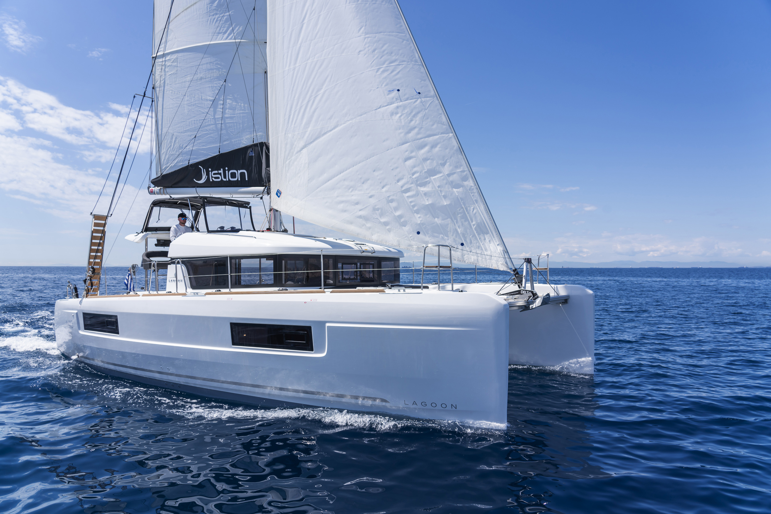Lagoon 40 — photo 19