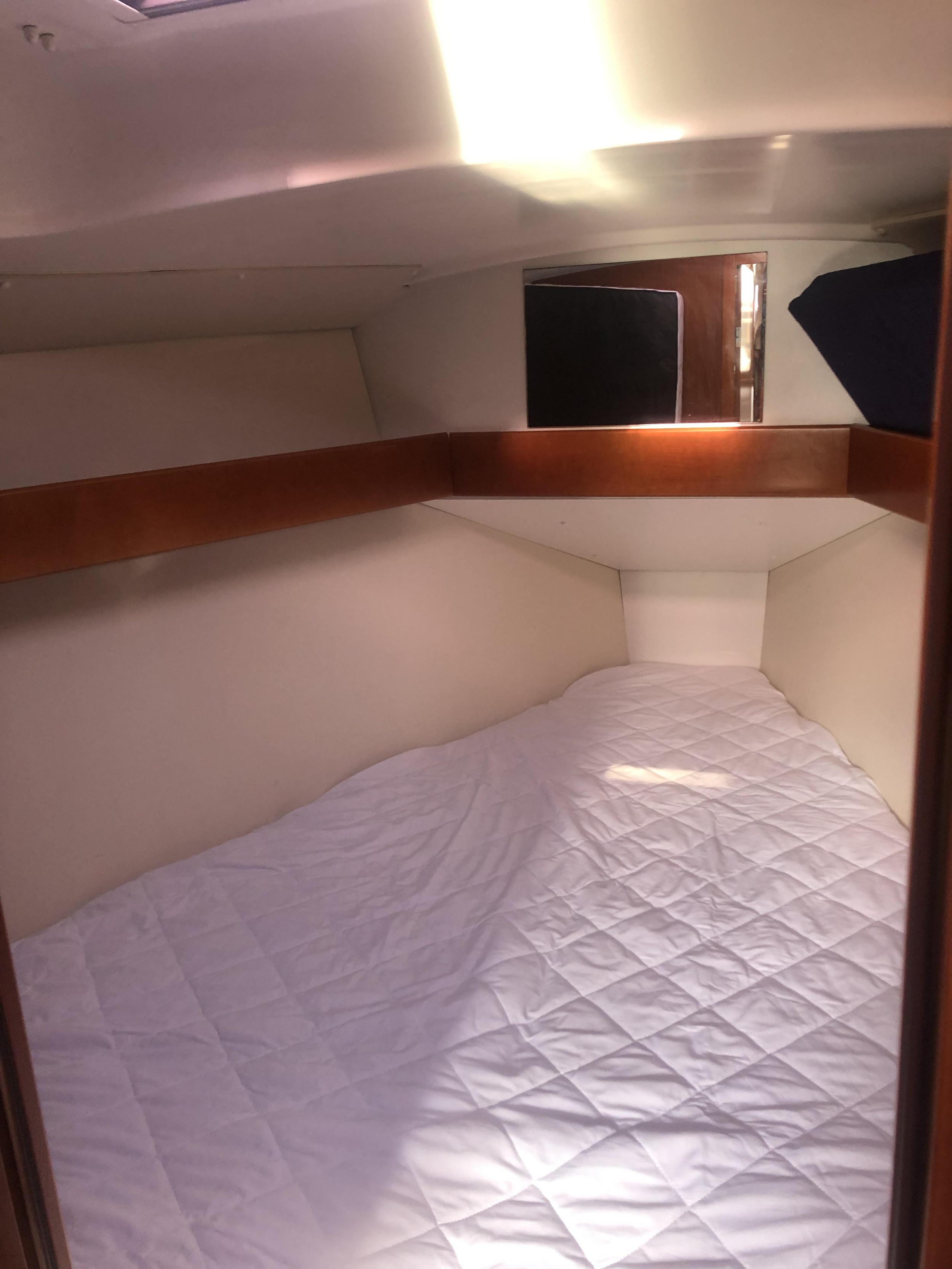 Oceanis 31 — photo 14