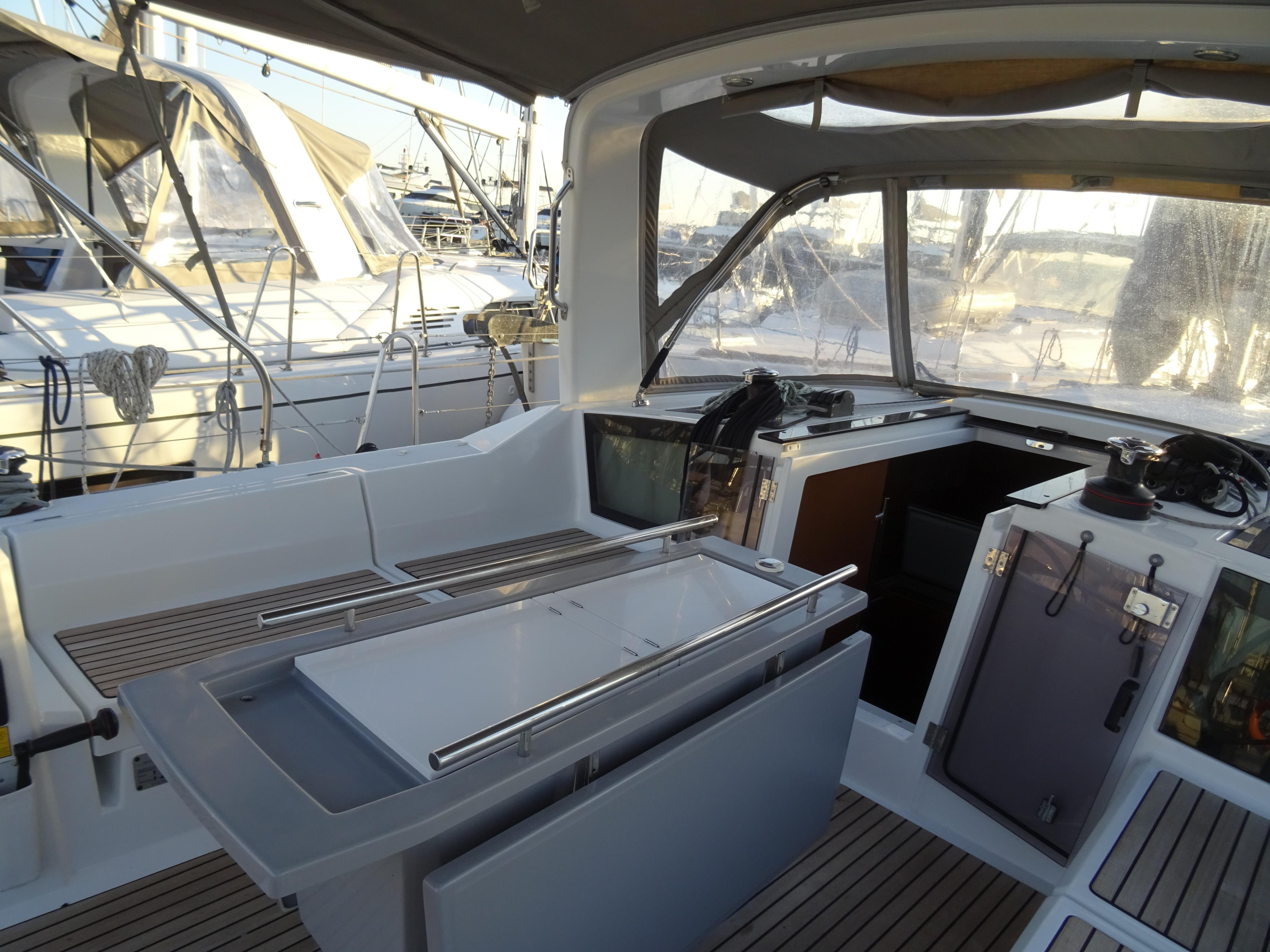 Oceanis 41.1 — photo 4