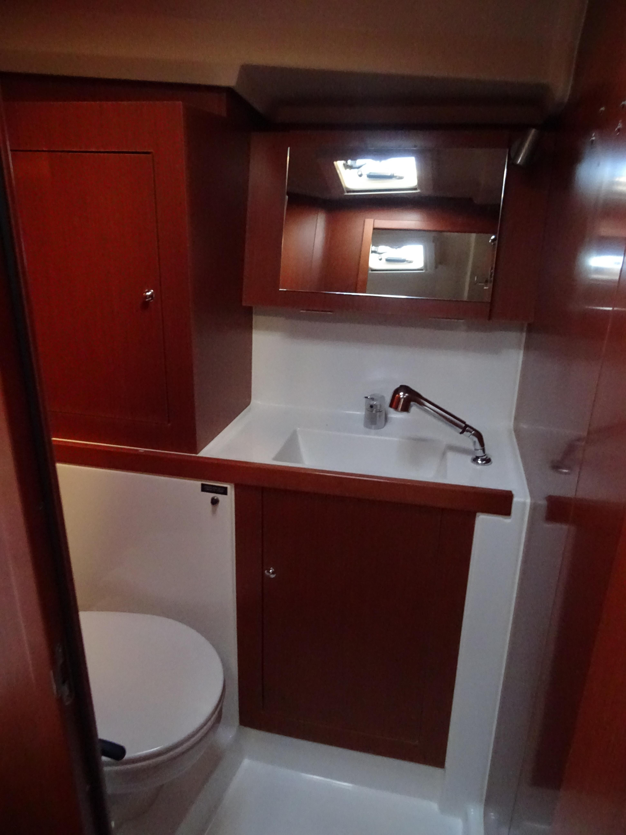 Oceanis 41.1 — photo 3