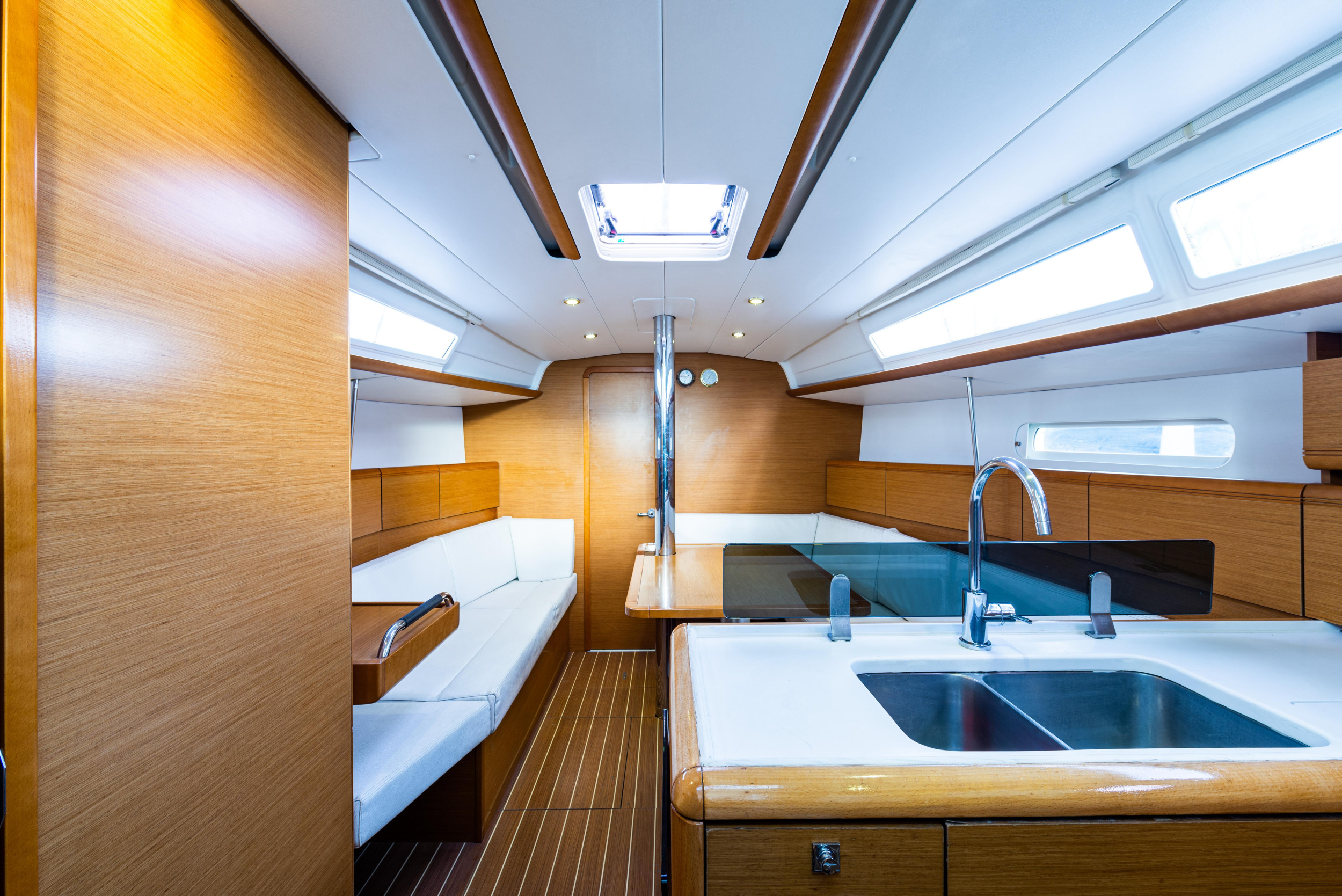 Jeanneau Sun Odyssey 379 — photo 15