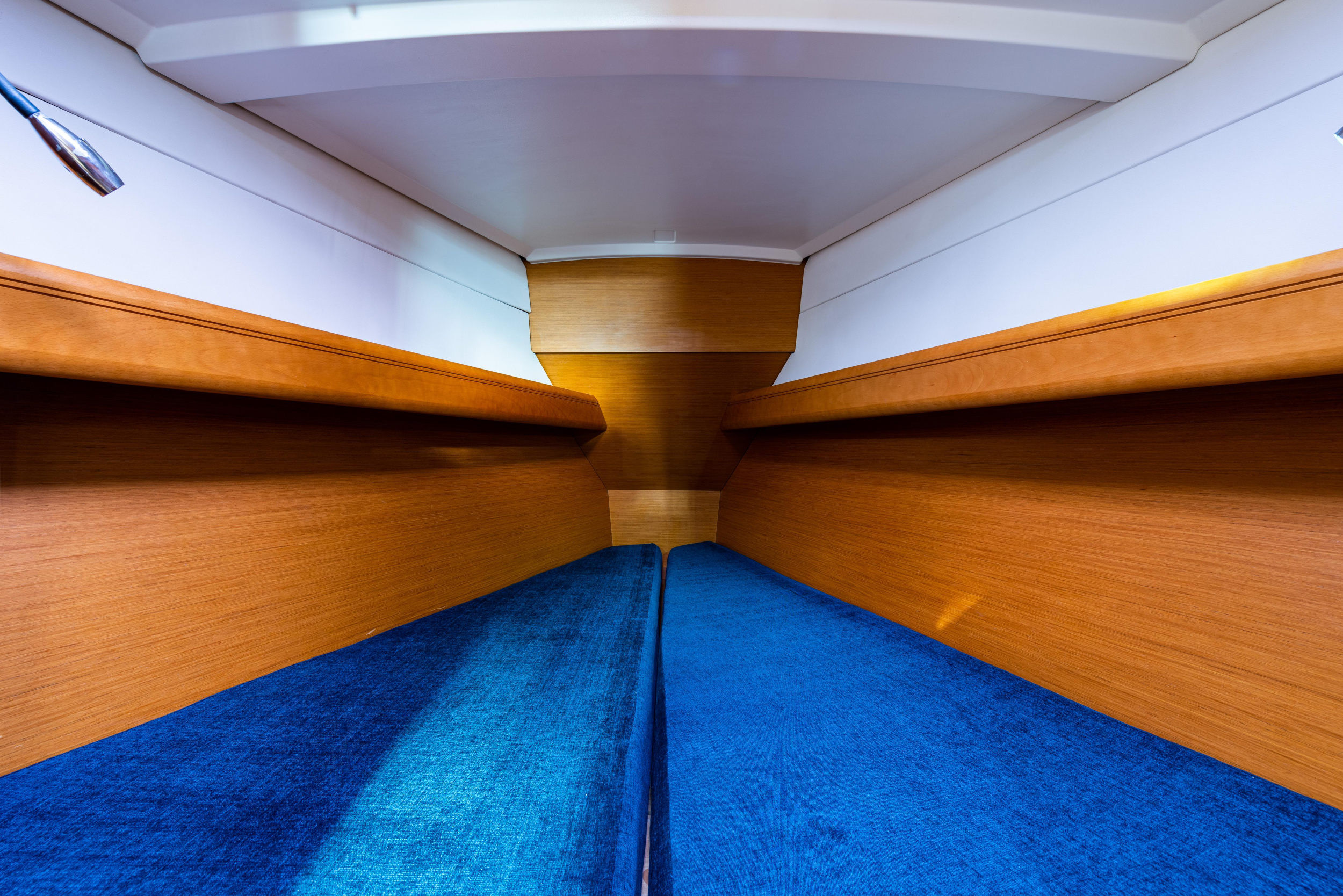 Jeanneau Sun Odyssey 379 — photo 16
