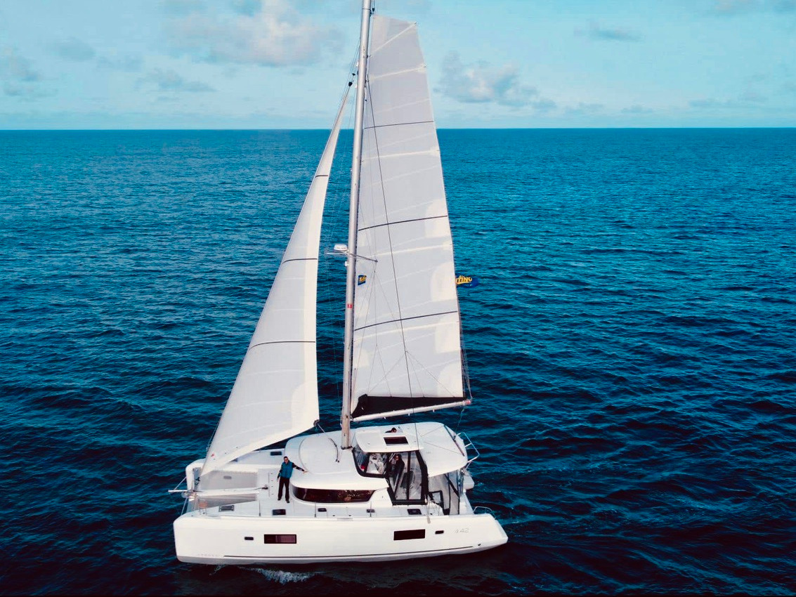 Lagoon 42 — photo 1