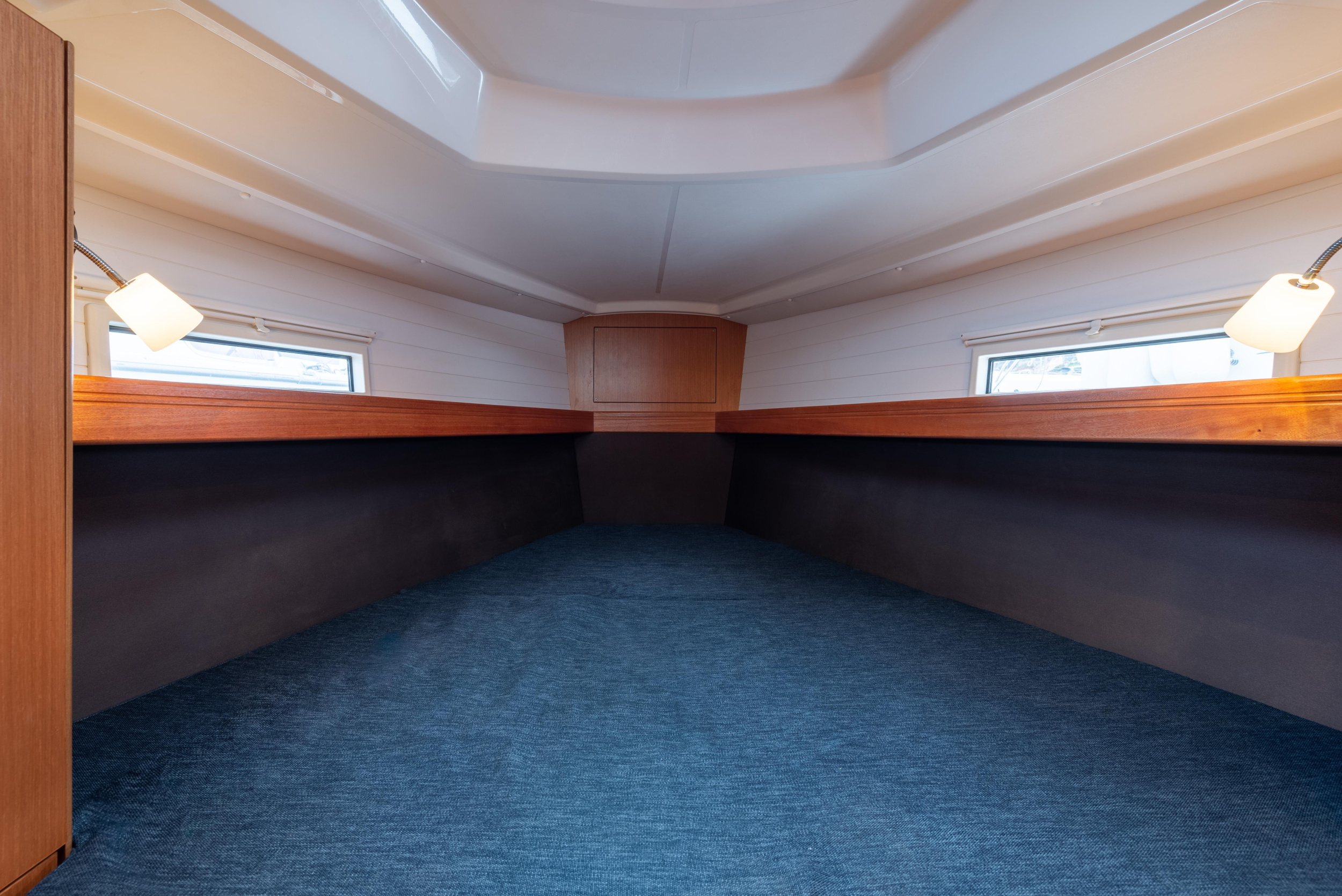 Bavaria 37 — photo 21