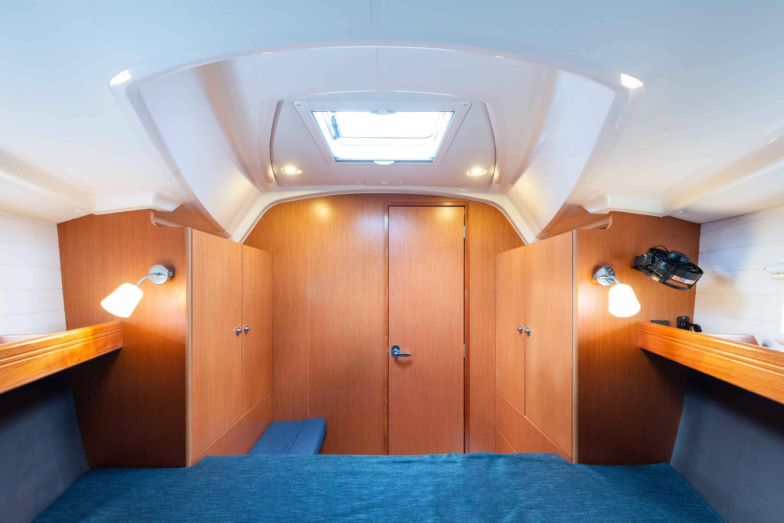 Bavaria 37 — photo 9