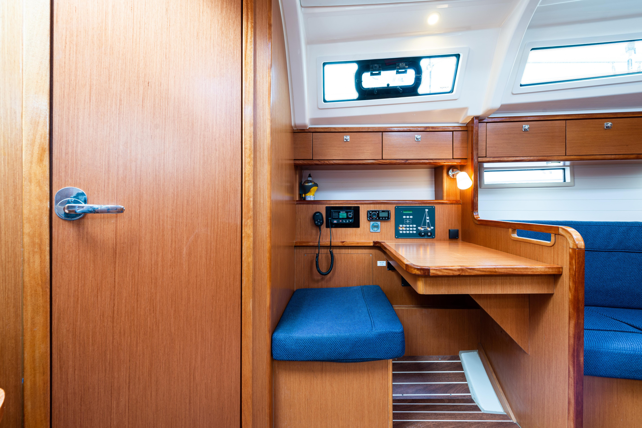 Bavaria 37 — photo 18